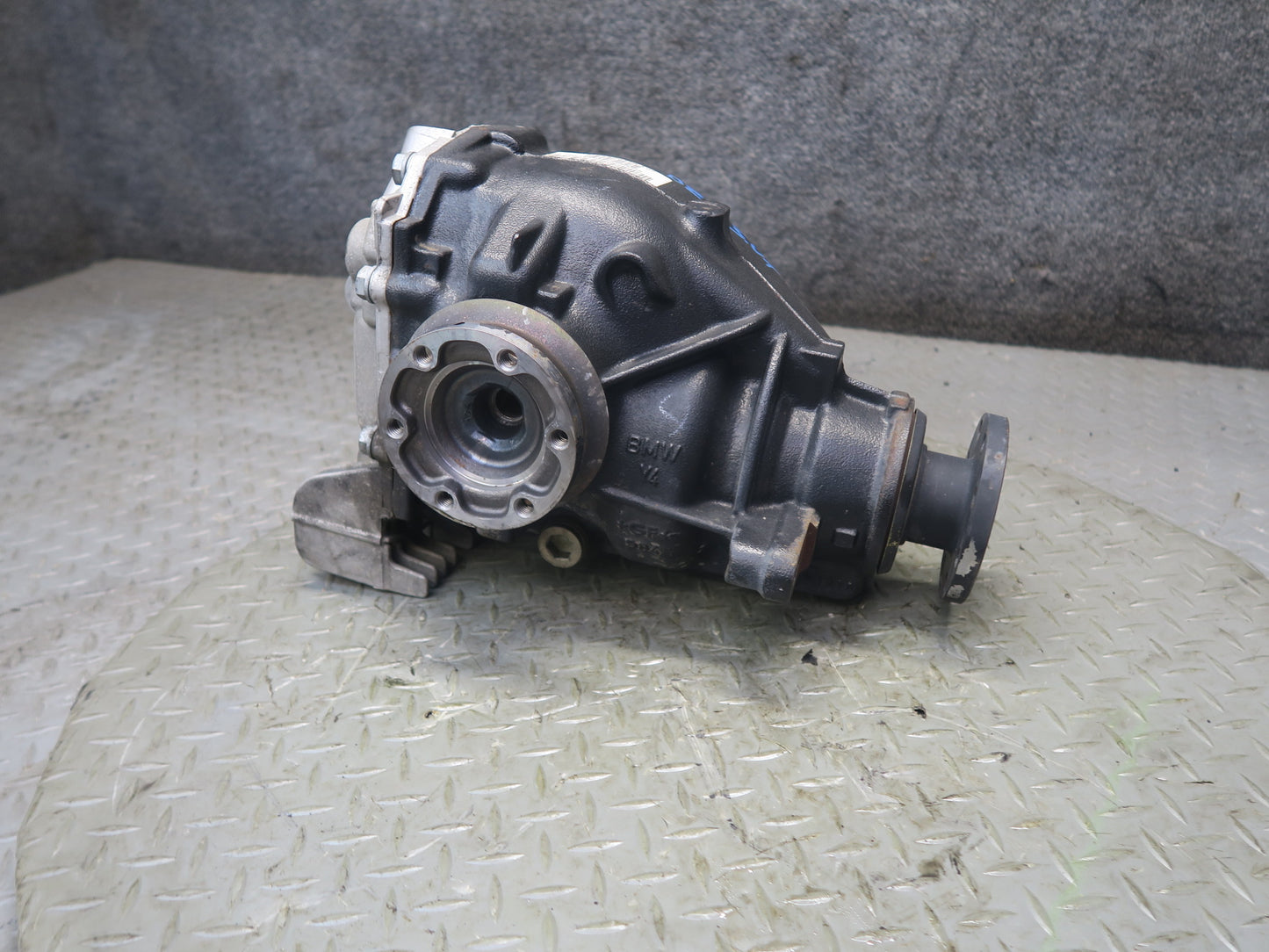 03-05 BMW E85 Z4 3.0L M54 M/T Rear Axle Differential Carrier 3.07 Ratio 66K OEM