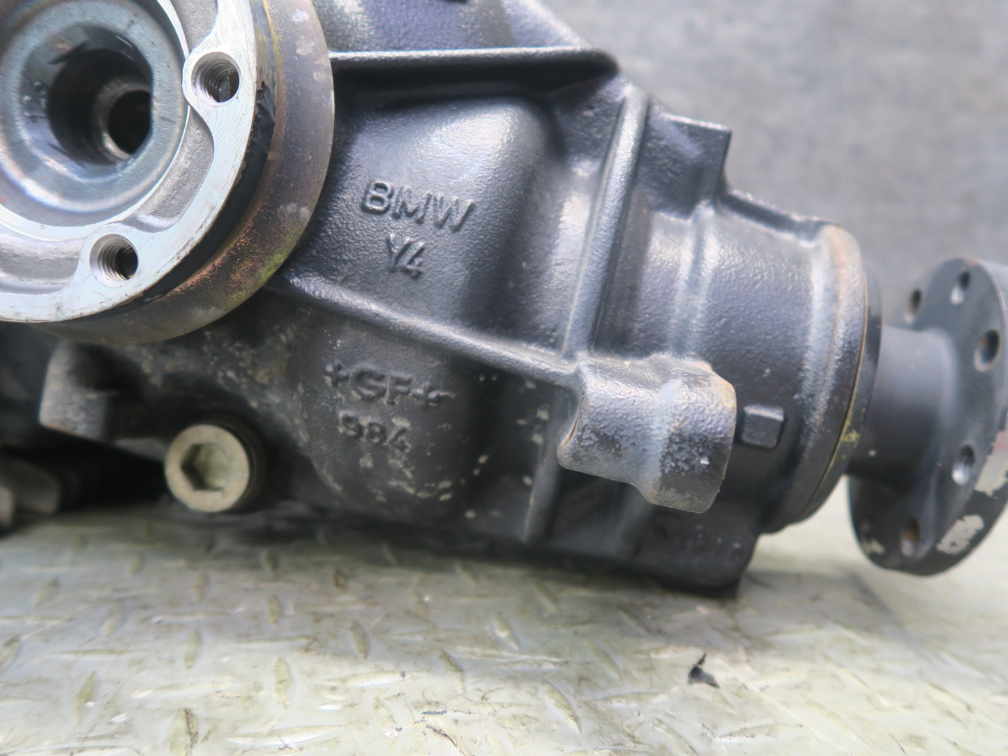 03-05 BMW E85 Z4 3.0L M54 M/T Rear Axle Differential Carrier 3.07 Ratio 66K OEM