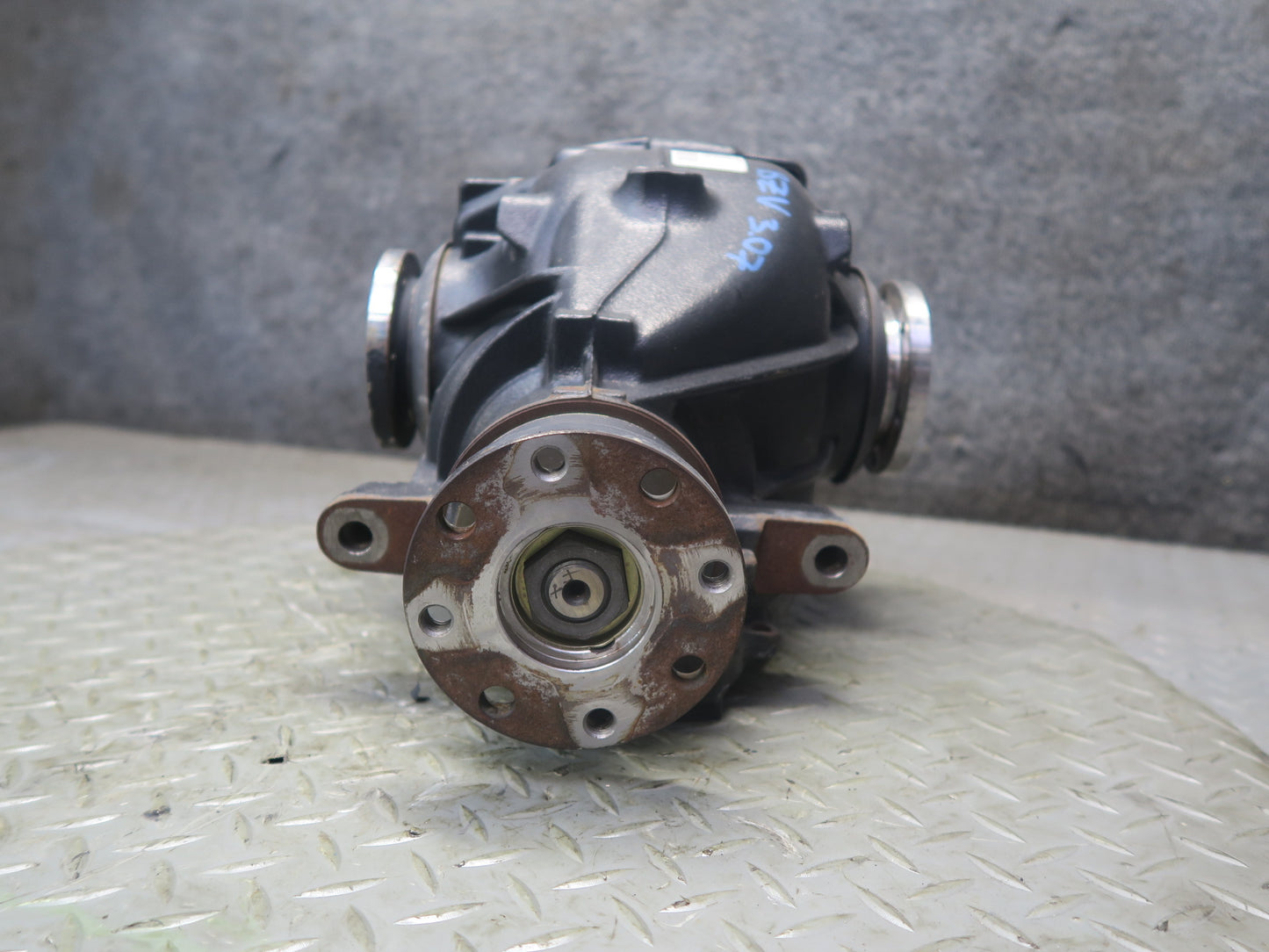 03-05 BMW E85 Z4 3.0L M54 M/T Rear Axle Differential Carrier 3.07 Ratio 66K OEM
