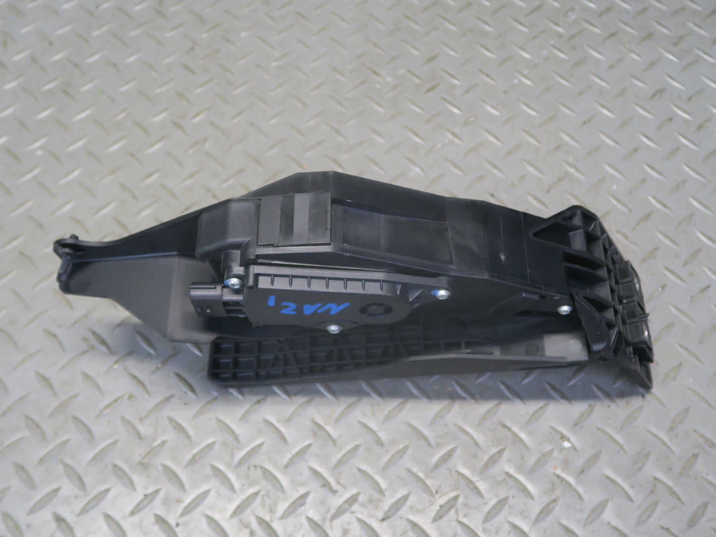 09-20 Nissan Z34 370Z M/T Gas Acceleration Brake Clutch Pedal Cylinder Set OEM