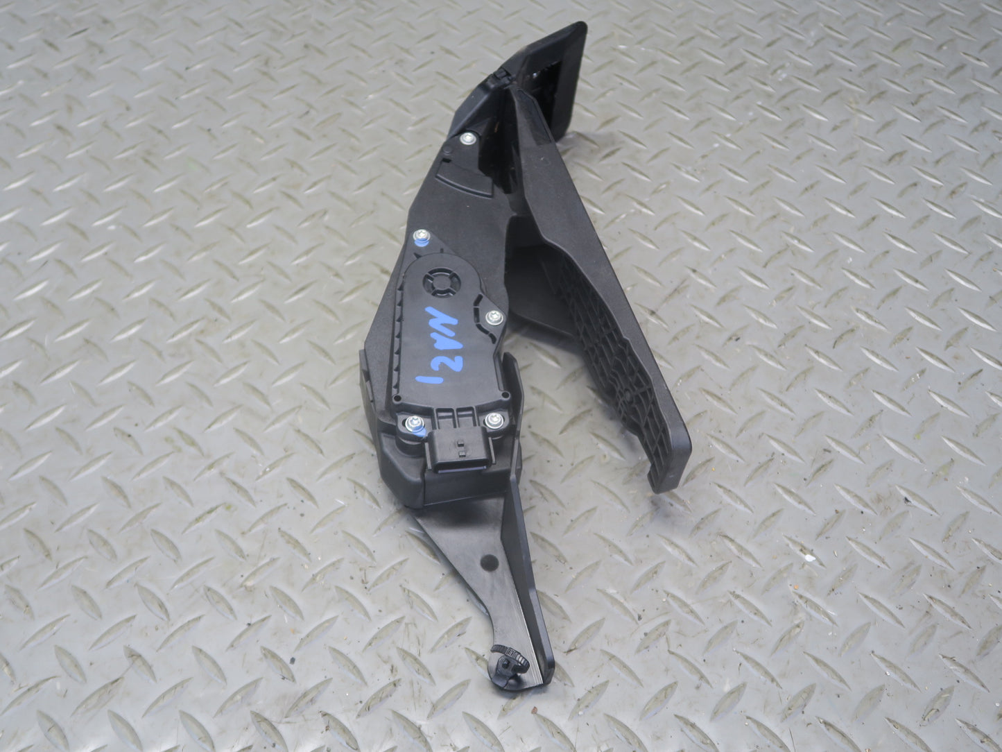 09-20 Nissan Z34 370Z M/T Gas Acceleration Brake Clutch Pedal Cylinder Set OEM