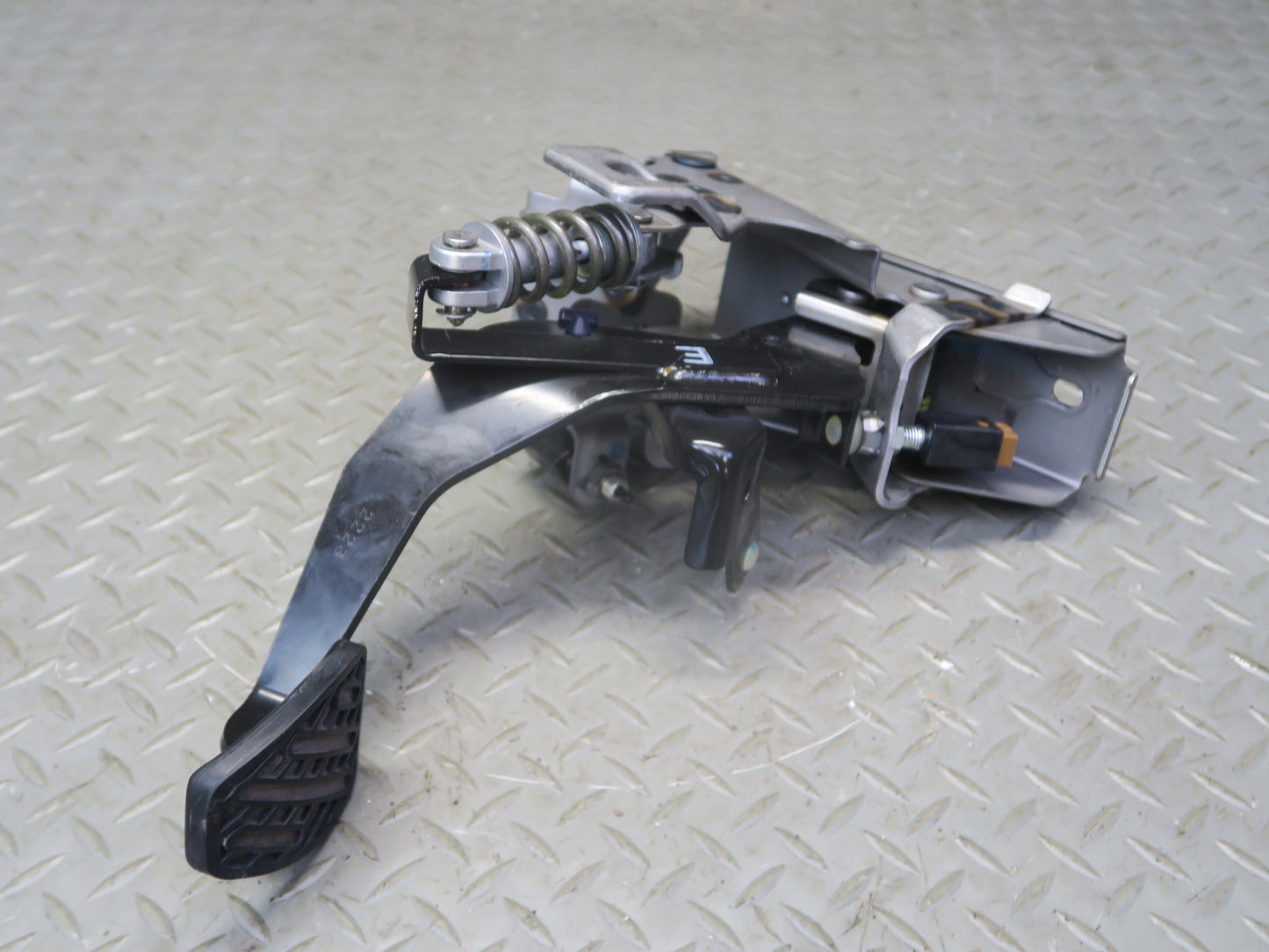 09-20 Nissan Z34 370Z M/T Gas Acceleration Brake Clutch Pedal Cylinder Set OEM