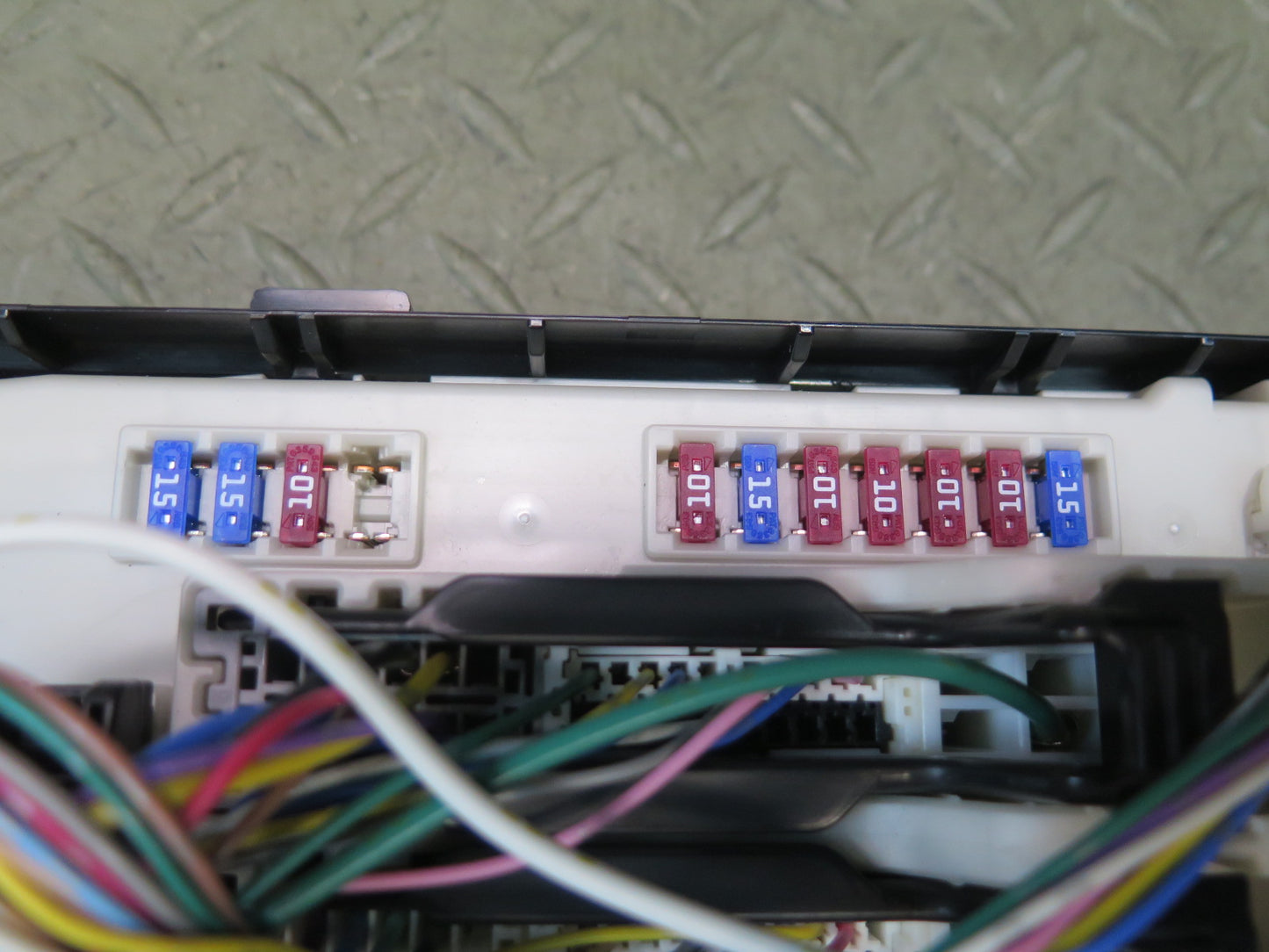 2012 Nissan Z34 370Z Engine Bay Power Distribution Fuse Relay Box OEM