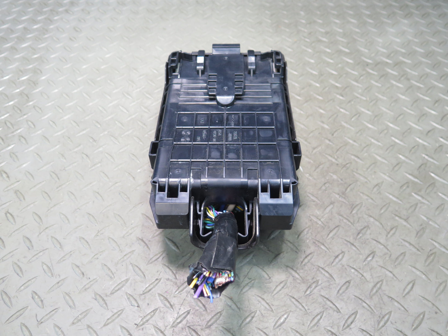 2012 Nissan Z34 370Z Engine Bay Power Distribution Fuse Relay Box OEM