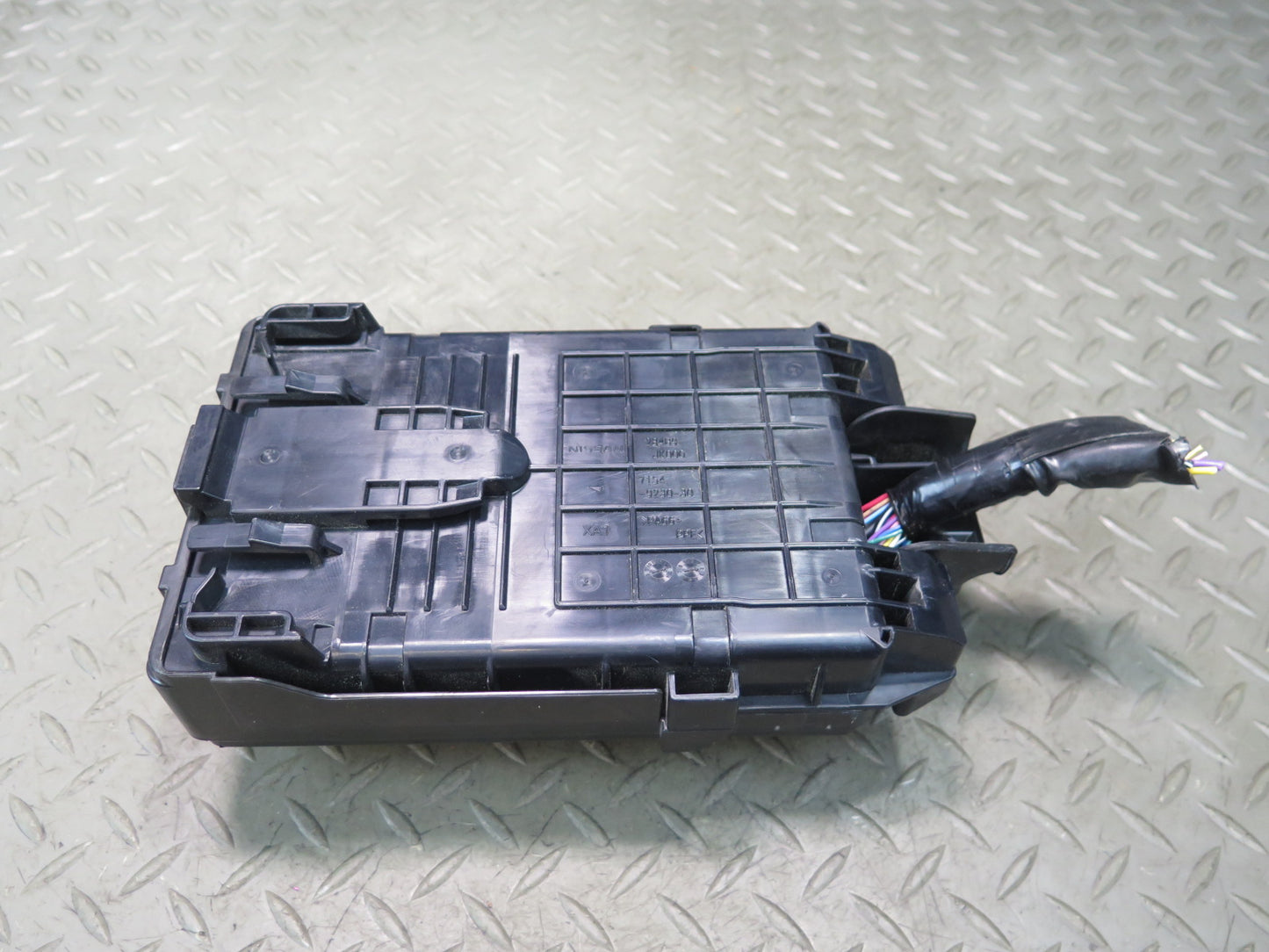 2012 Nissan Z34 370Z Engine Bay Power Distribution Fuse Relay Box OEM