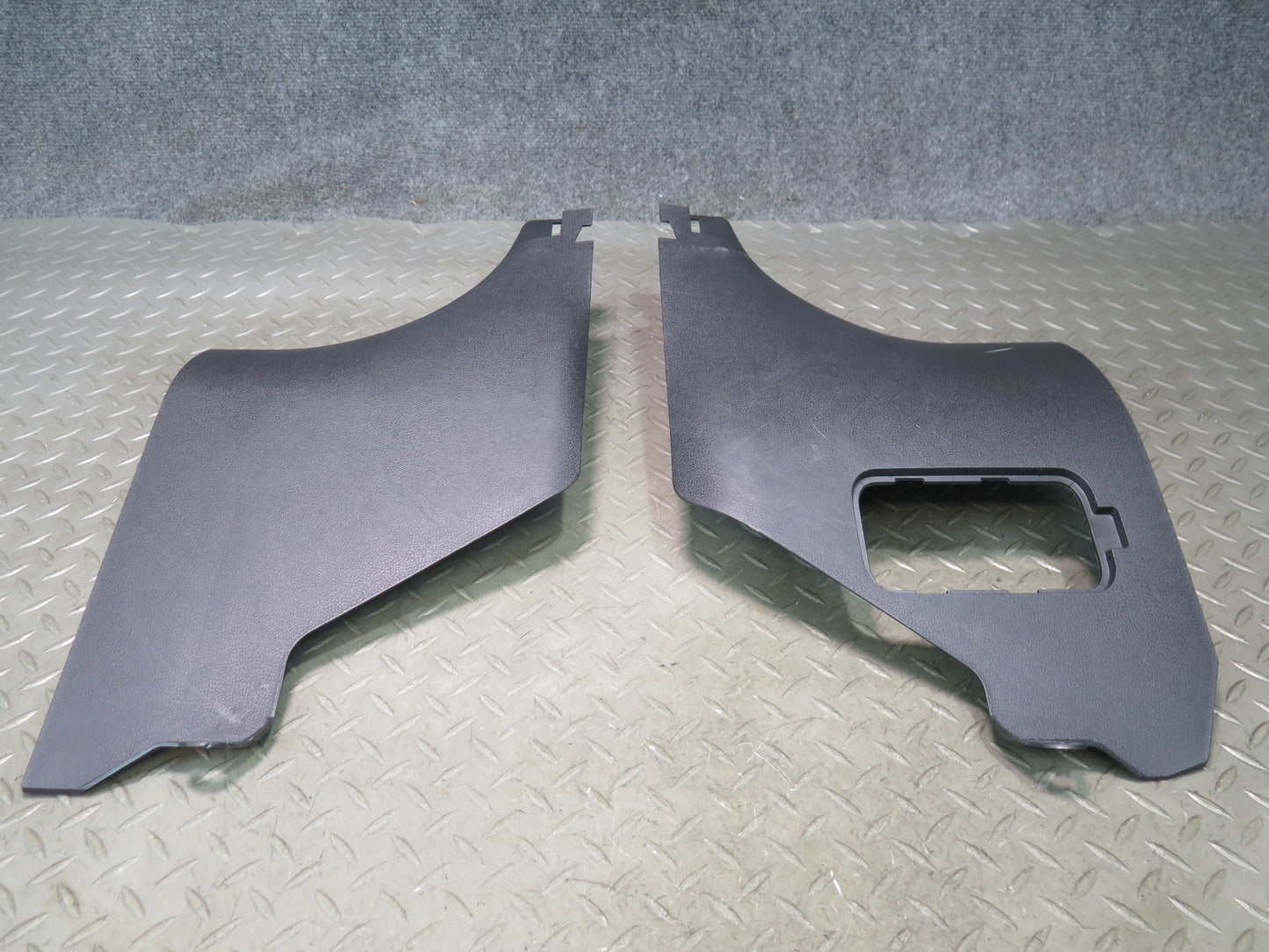 09-20 Nissan Z34 370Z Set of 2 Front Right & Left Kick Trim Cover Panel OEM