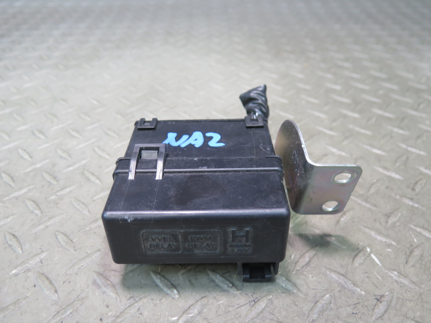 09-20 Nissan Z34 370Z 3.7 VQ37VHR Engine Bay Relay Fuse Box OEM