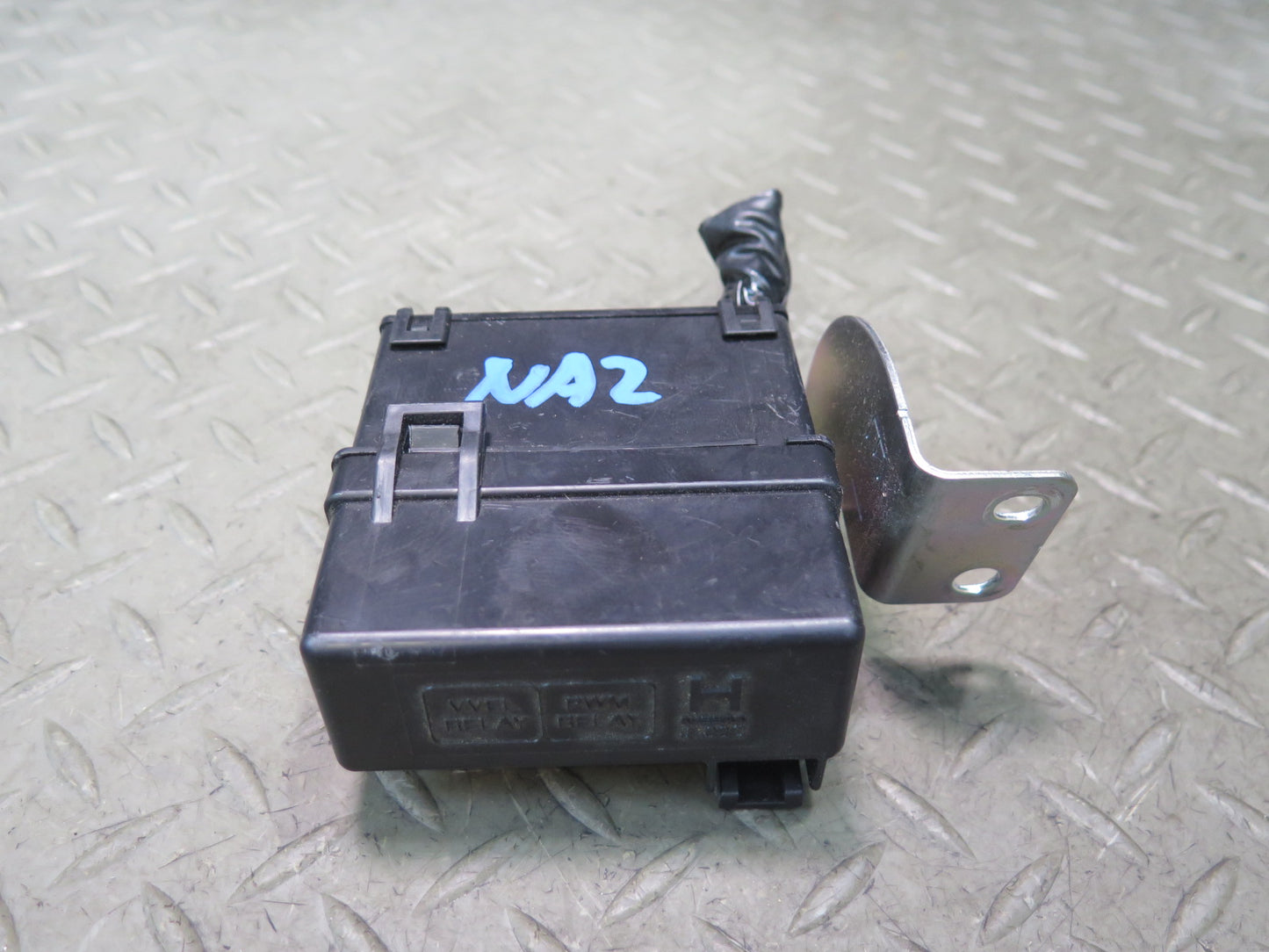 09-20 Nissan Z34 370Z 3.7 VQ37VHR Engine Bay Relay Fuse Box OEM