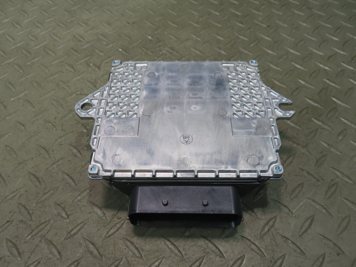 12-14 Nissan Z34 370Z VQ37VHR Variable Valve Control Module Unit 23751-3EV0A OEM