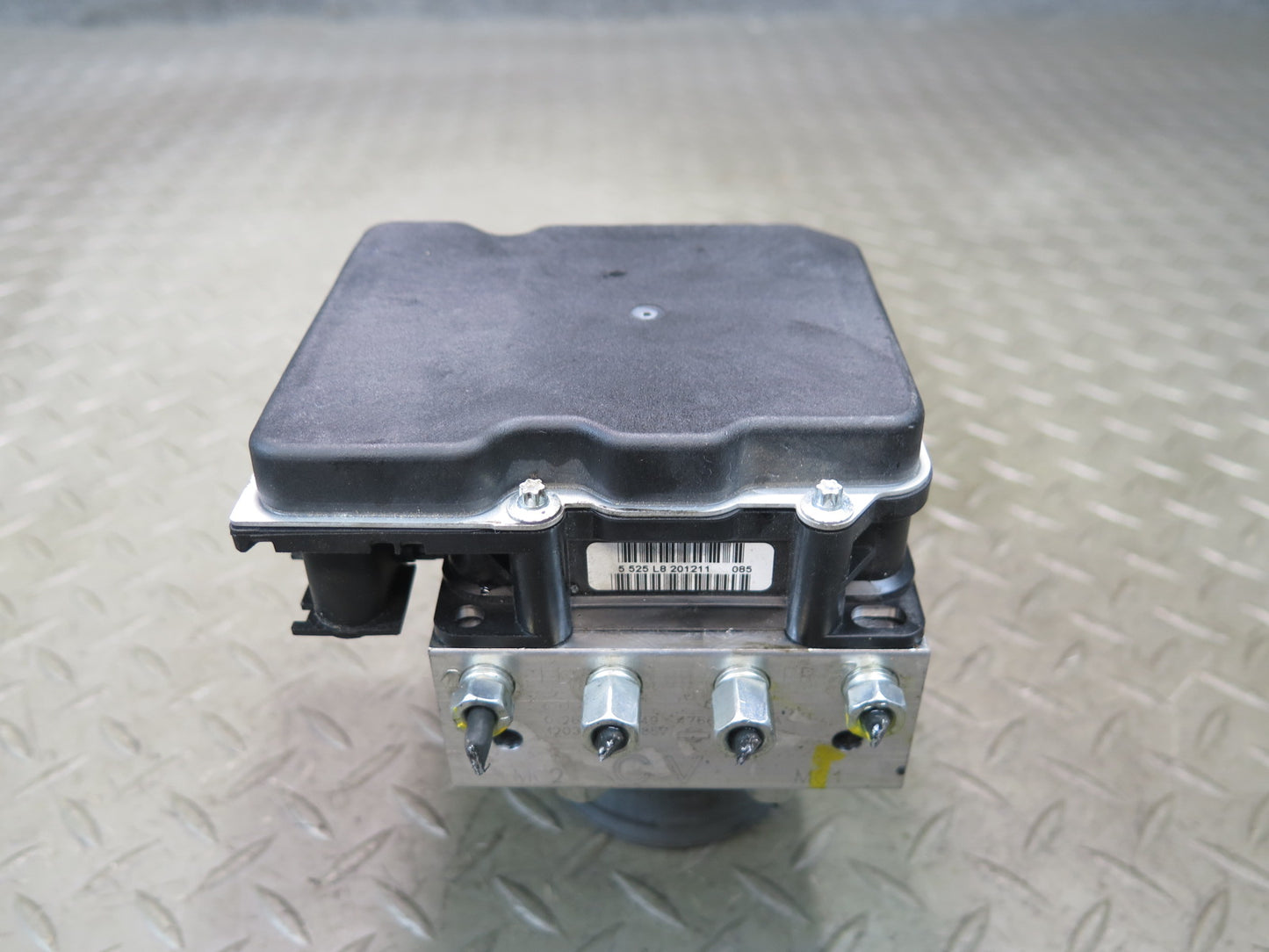 2012 Nissan Z34 370Z M/T Coupe ABS Anti-lock Brake Pump Module Unit 31K OEM