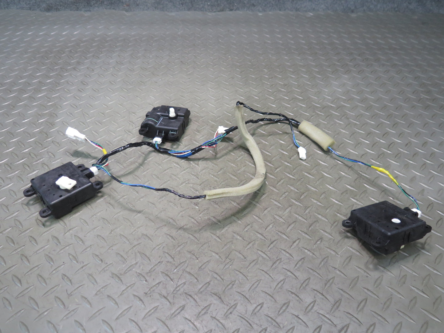09-20 Nissan Z34 370Z Set of 3 A/C Heater Flap Door Actuator Motor Wiring OEM