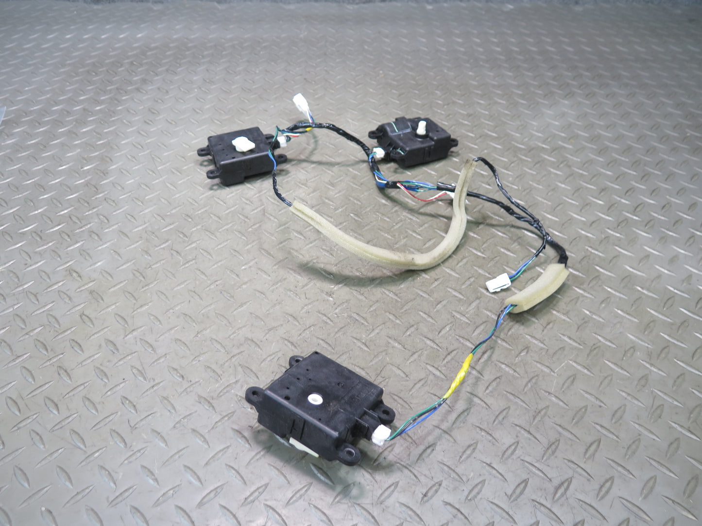 09-20 Nissan Z34 370Z Set of 3 A/C Heater Flap Door Actuator Motor Wiring OEM