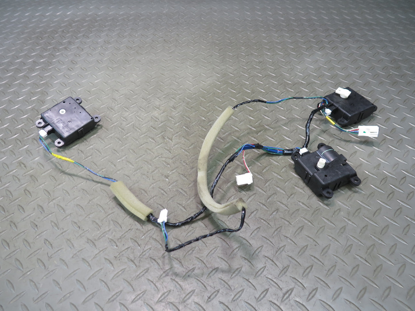 09-20 Nissan Z34 370Z Set of 3 A/C Heater Flap Door Actuator Motor Wiring OEM