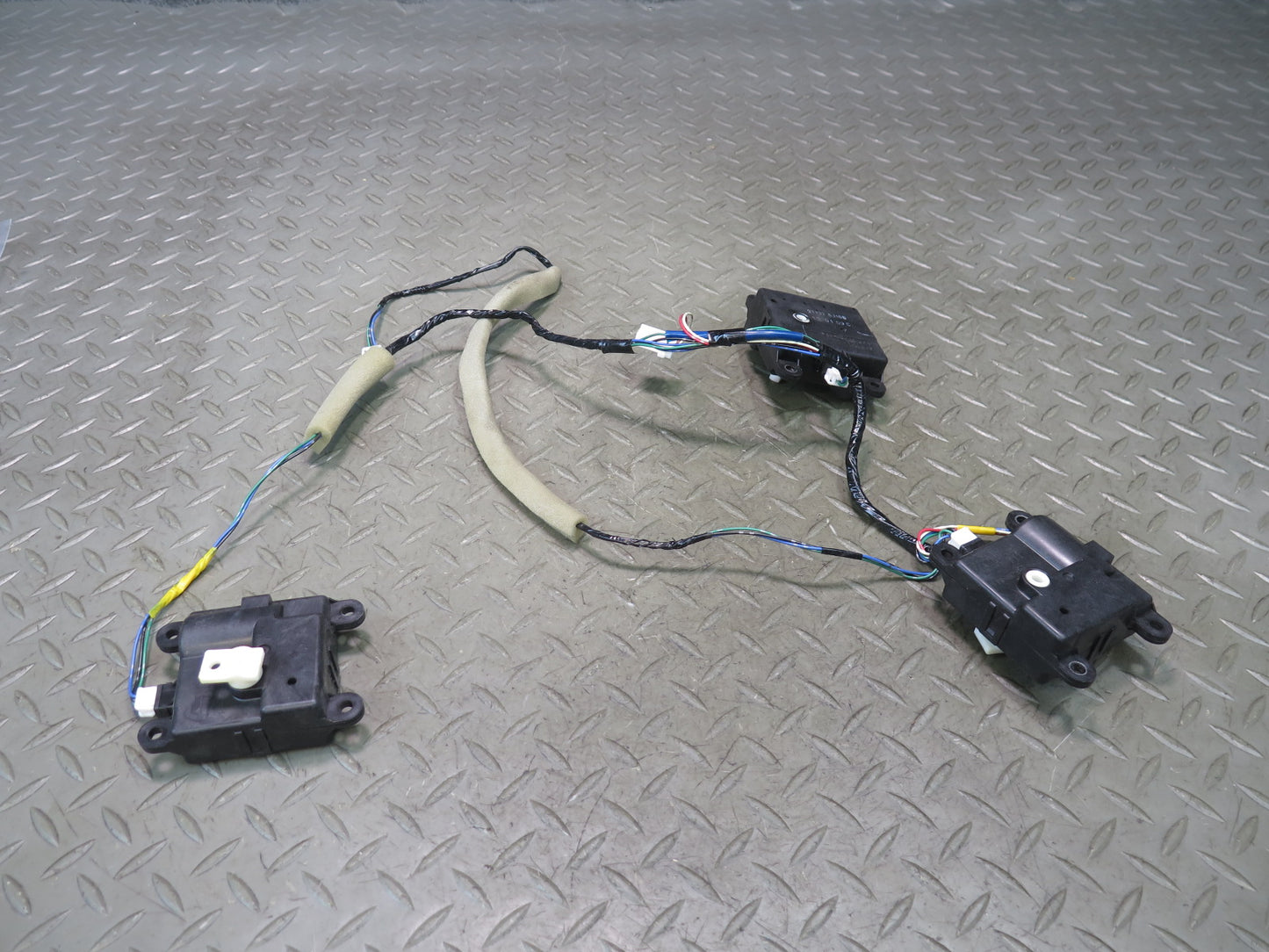 09-20 Nissan Z34 370Z Set of 3 A/C Heater Flap Door Actuator Motor Wiring OEM