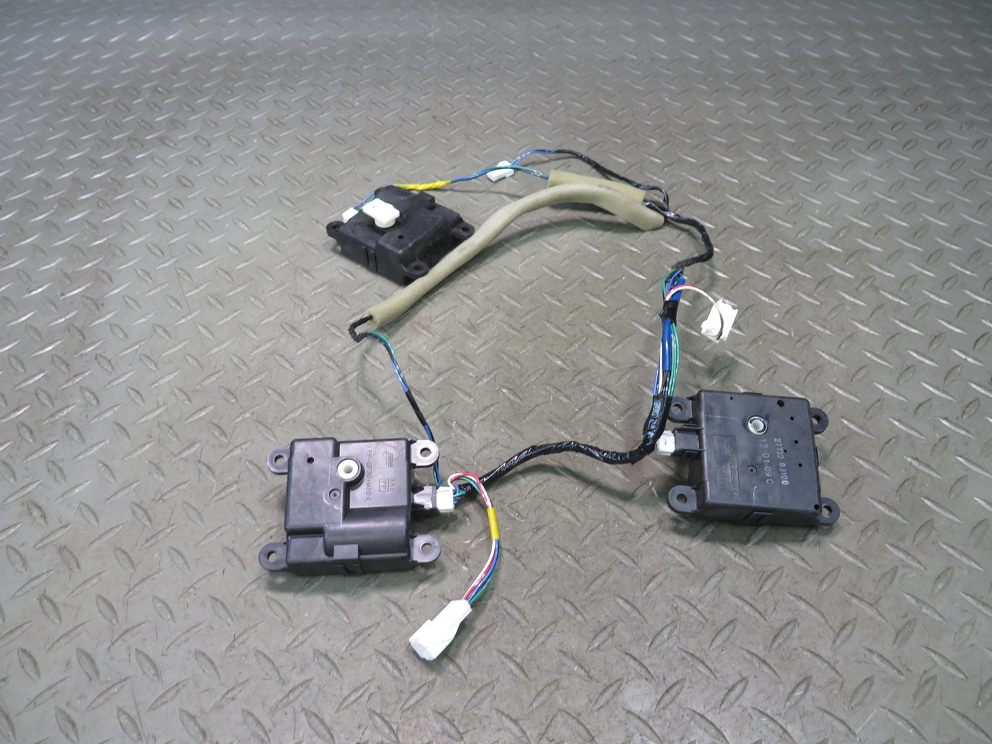 09-20 Nissan Z34 370Z Set of 3 A/C Heater Flap Door Actuator Motor Wiring OEM