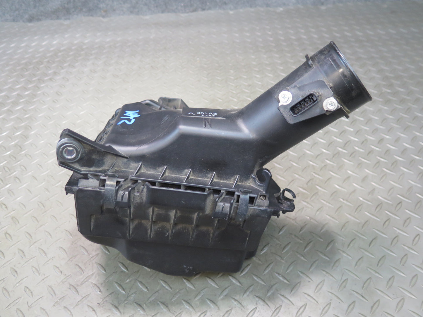 09-20 Nissan Z34 370Z Left Air Intake Cleaner Filter Box w MAF Sensor OEM