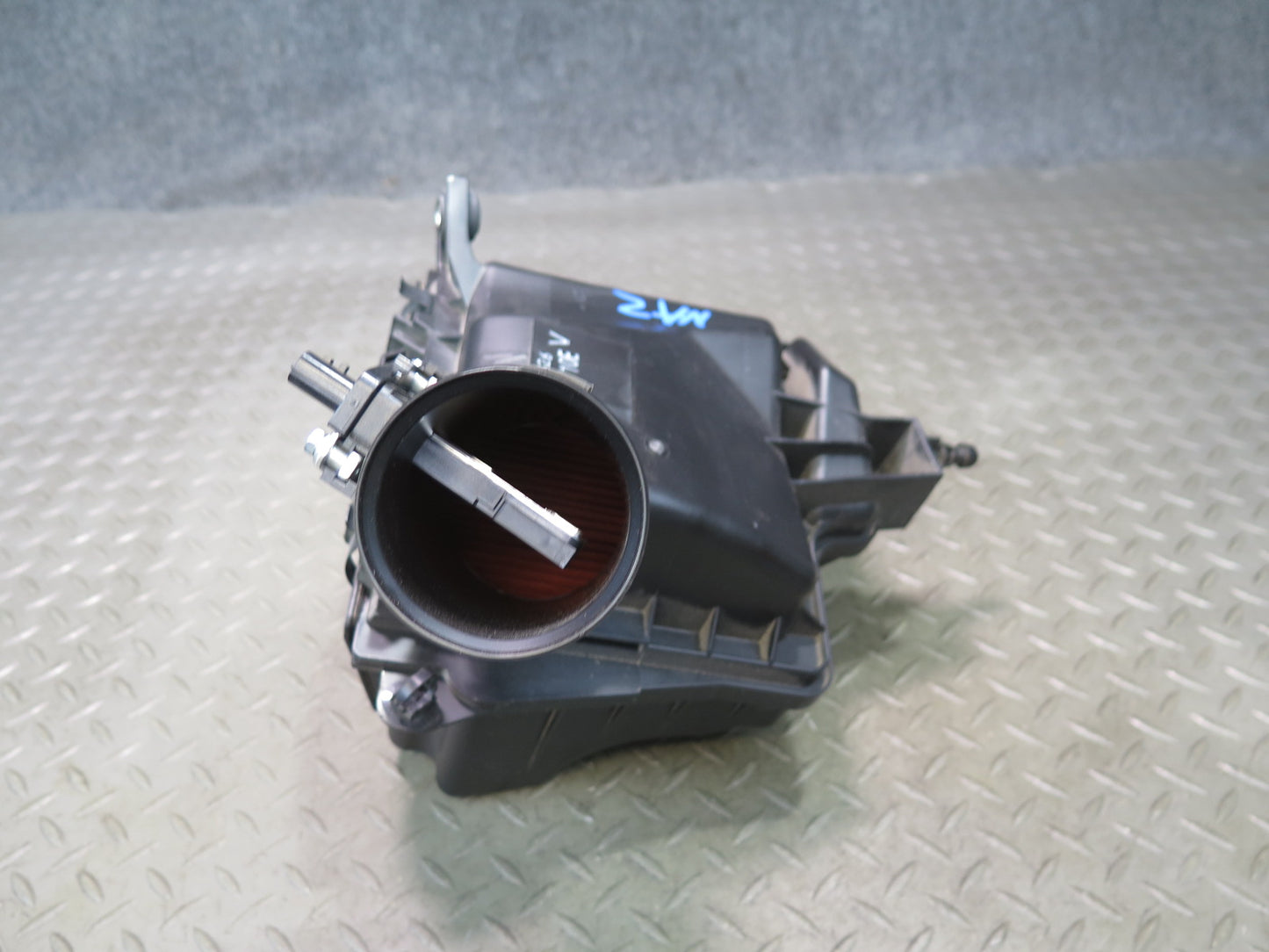 09-20 Nissan Z34 370Z Left Air Intake Cleaner Filter Box w MAF Sensor OEM