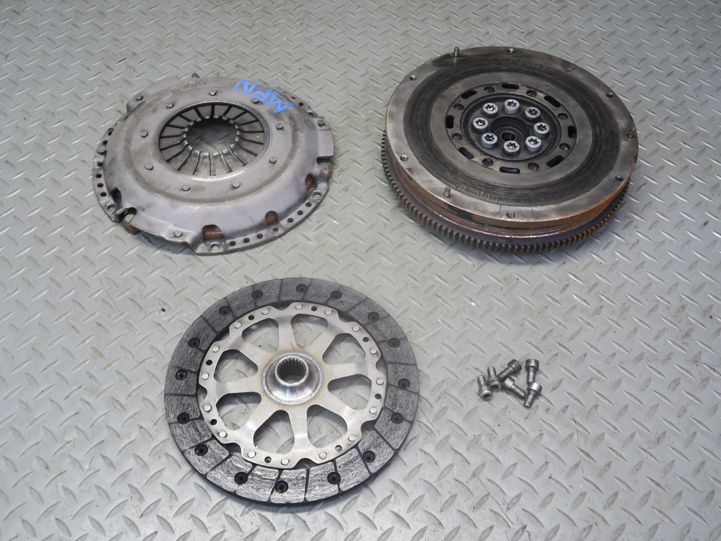 02-04 Porsche 911 996 3.6L AWD G96.31  Manual Transmission Flywheel Clutch Set