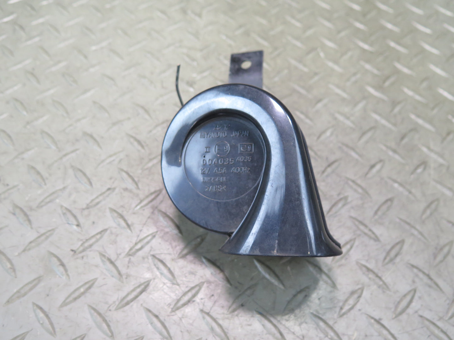 09-20 Nissan Z34 370Z Low Tone Note Pitch Horn Signal OEM