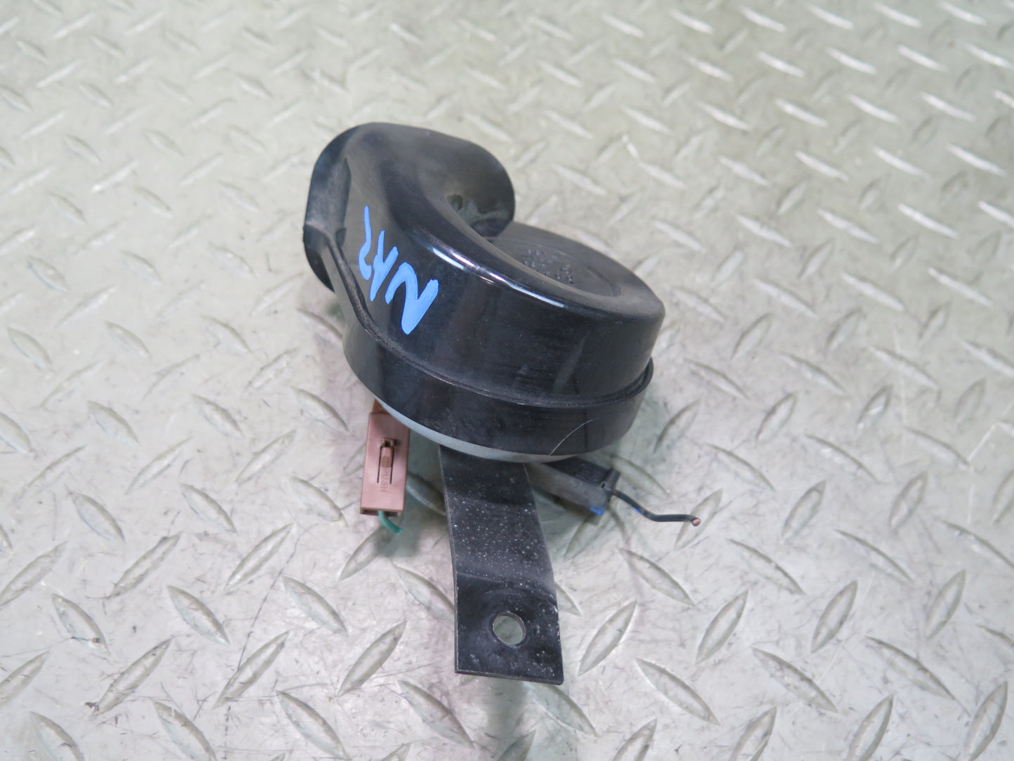 09-20 Nissan Z34 370Z Low Tone Note Pitch Horn Signal OEM