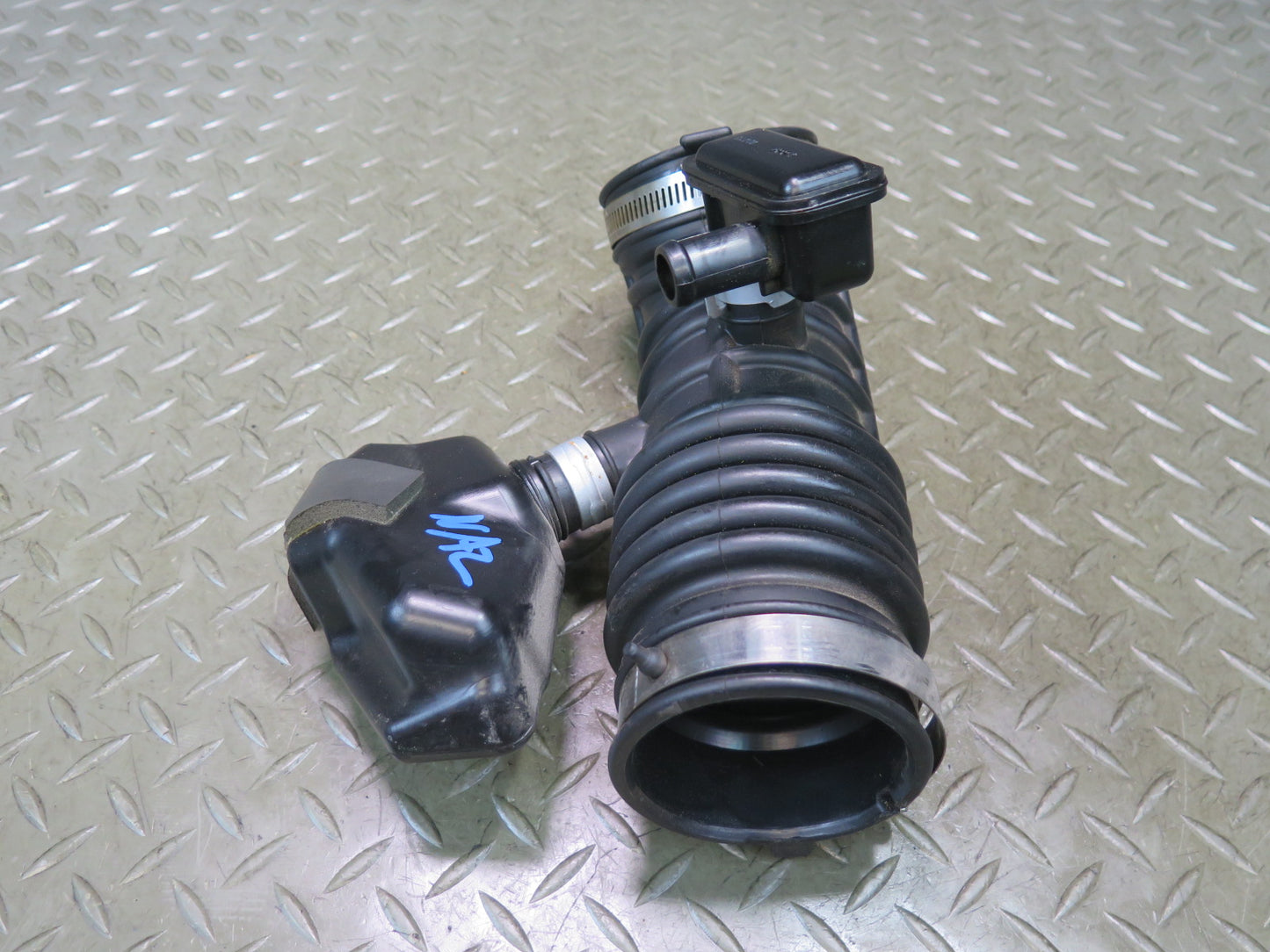 09-20 Nissan Z34 370Z VQ37VHR Left Air Intake Resonator Duct Hose Pipe OEM