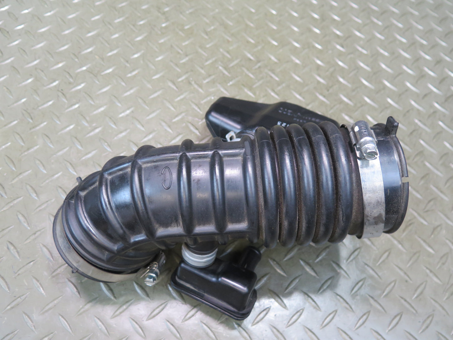 09-20 Nissan Z34 370Z VQ37VHR Left Air Intake Resonator Duct Hose Pipe OEM