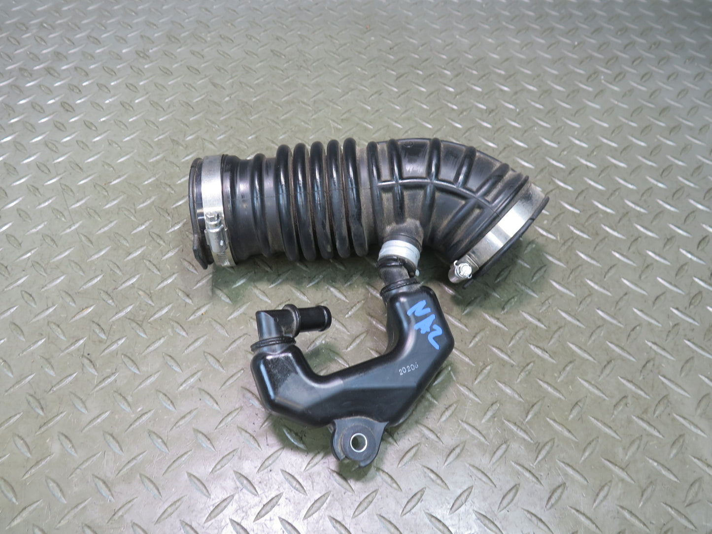 09-20 Nissan Z34 370Z VQ37VHR Right Air Intake Resonator Duct Hose Pipe OEM