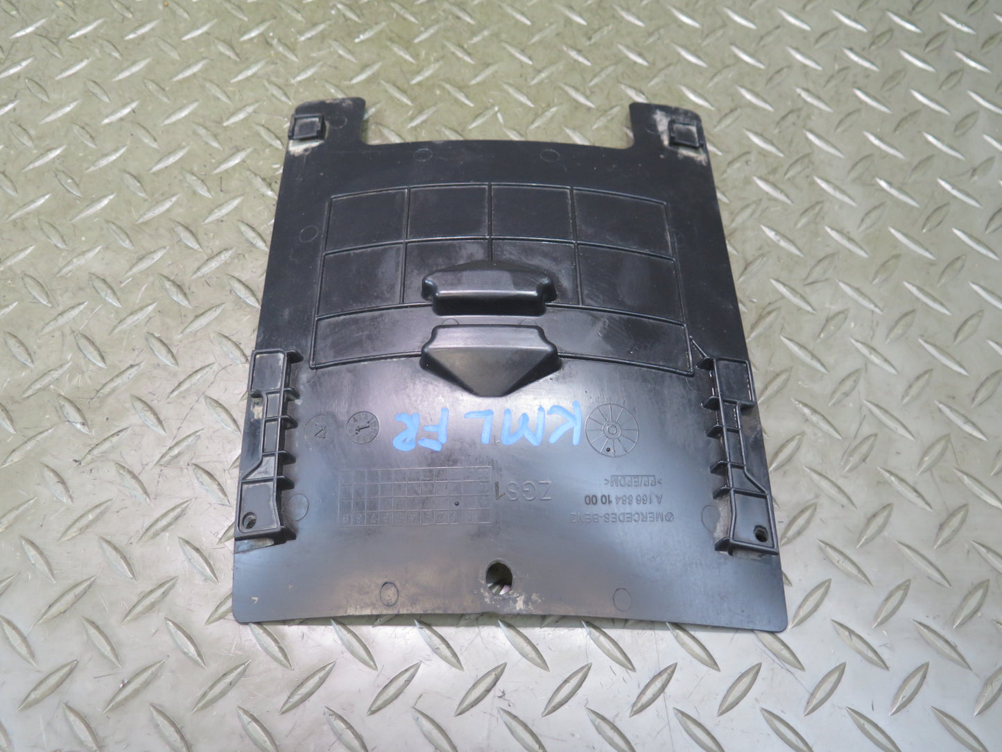 12-15 Mercedes W166 Ml-class Set of 2 Front Fender Liner Splash Shield Guard OEM