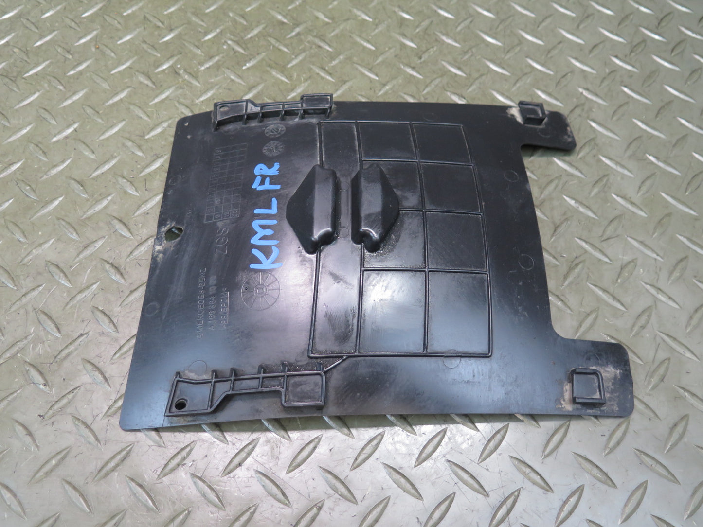 12-15 Mercedes W166 Ml-class Set of 2 Front Fender Liner Splash Shield Guard OEM