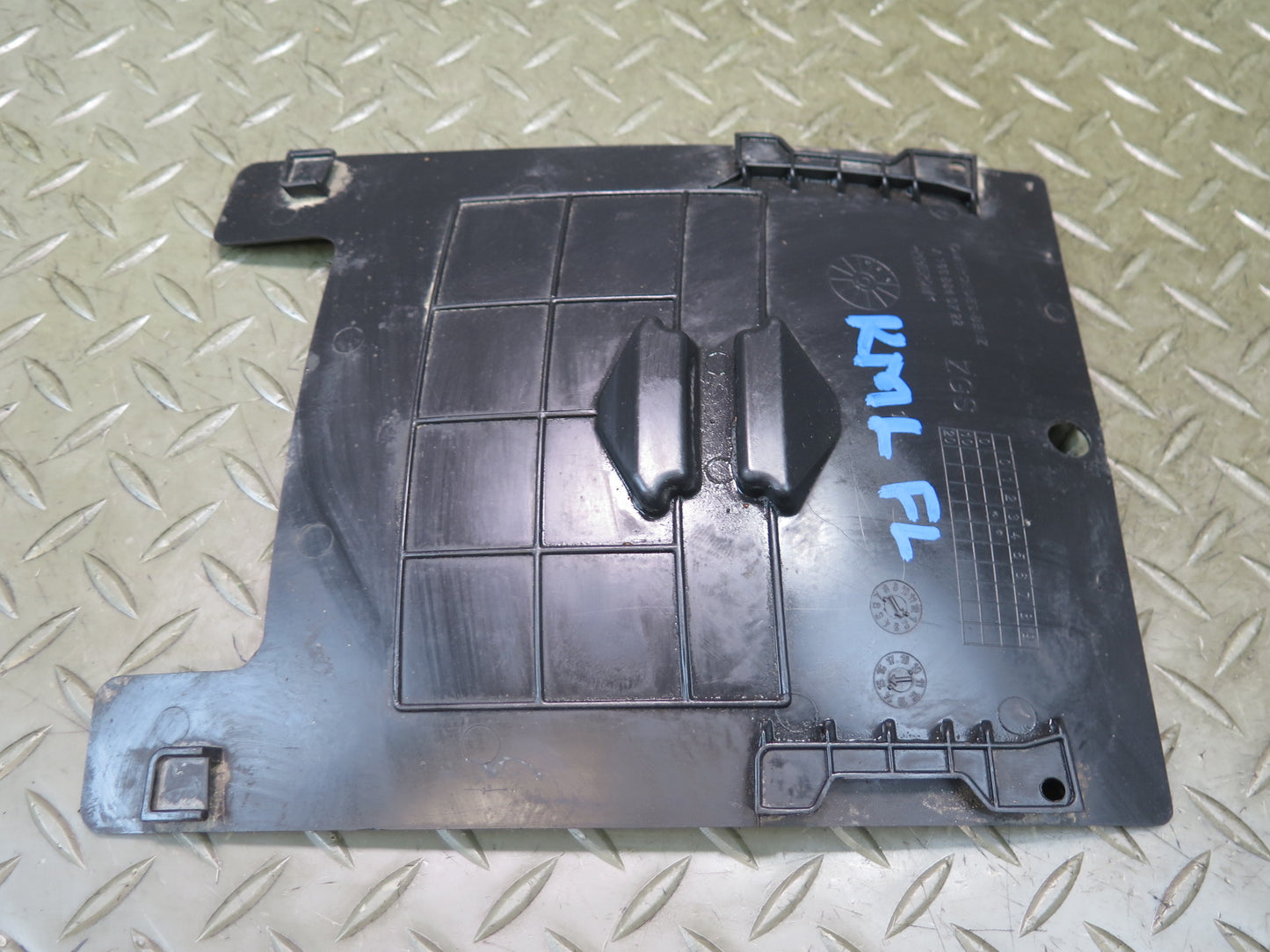 12-15 Mercedes W166 Ml-class Set of 2 Front Fender Liner Splash Shield Guard OEM