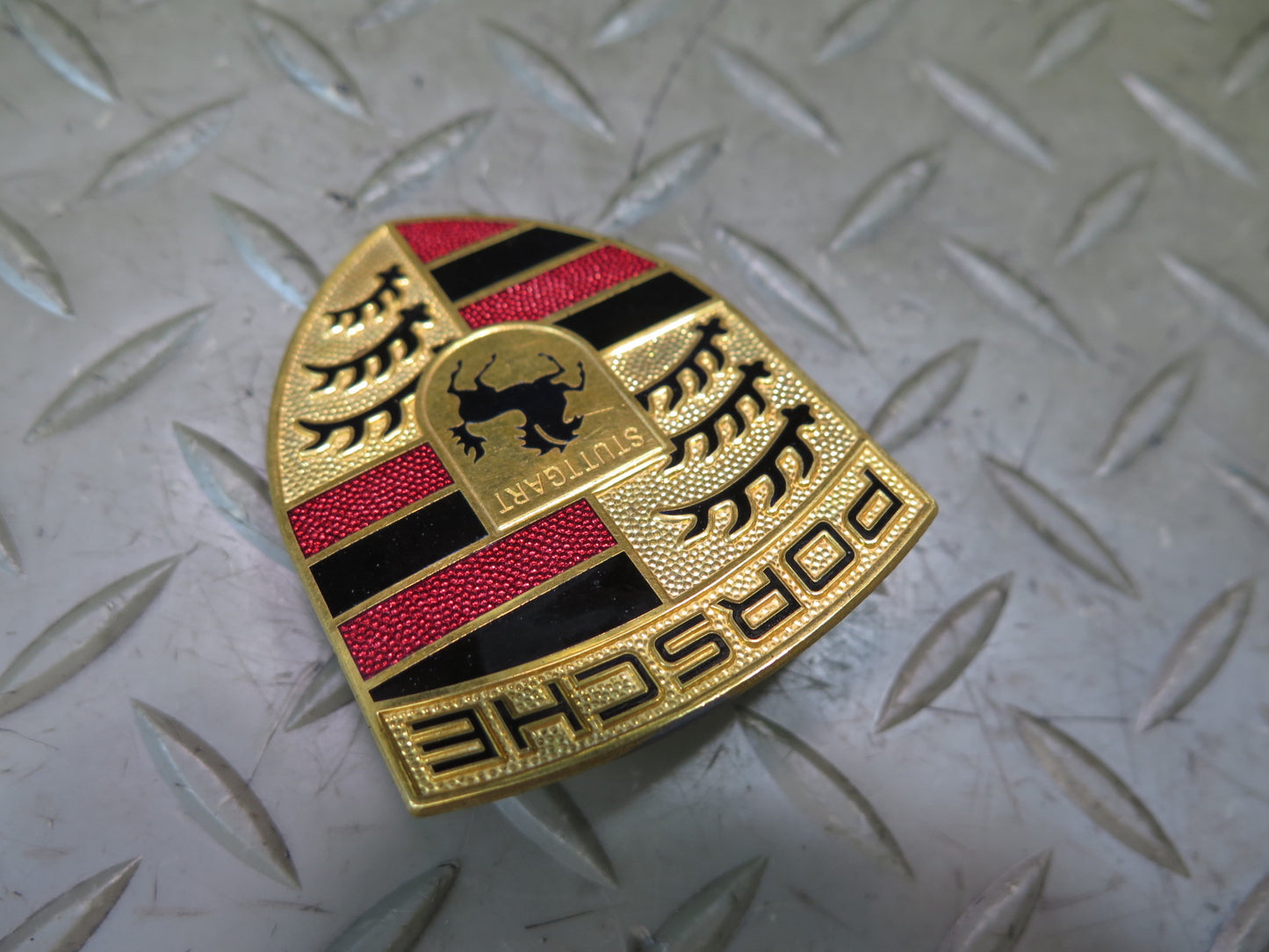 1984-1991 Porsche 928 Front Hood Emblem Logo Badge Symbol 99655921101