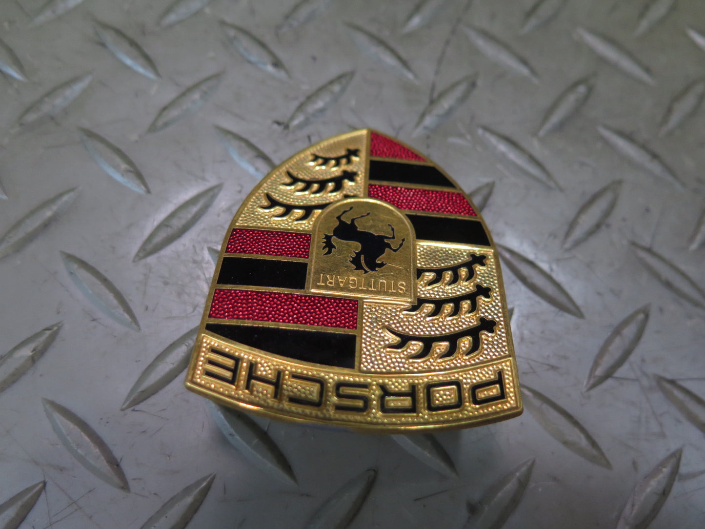 1984-1991 Porsche 928 Front Hood Emblem Logo Badge Symbol 99655921101