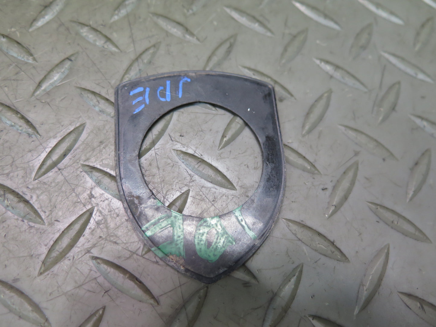 1984-1991 Porsche 928 Front Hood Emblem Logo Badge Symbol 99655921101