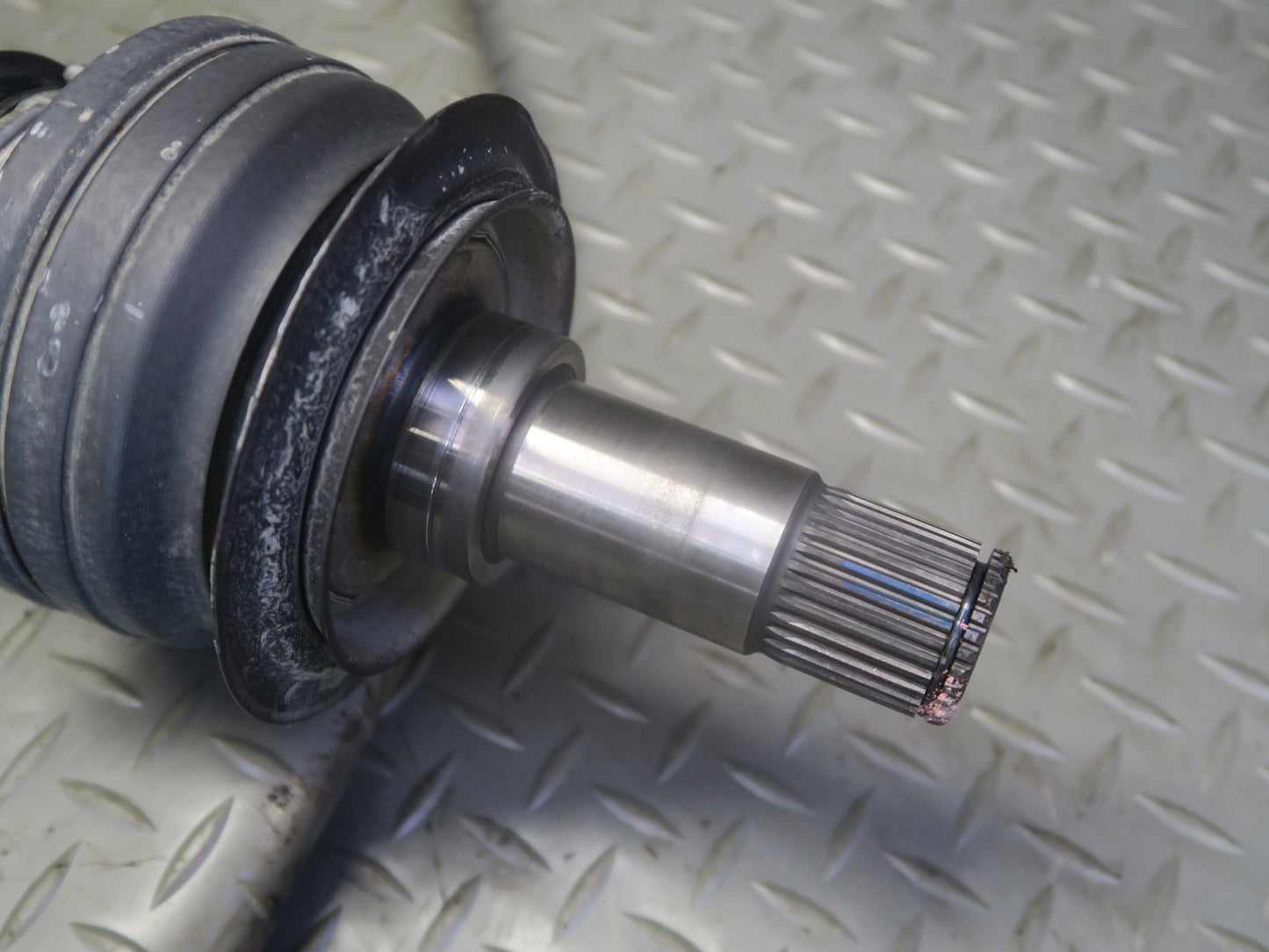 12-15 Mercedes W166 Ml-class RWD Rear Left Suspension Axle Shaft OEM