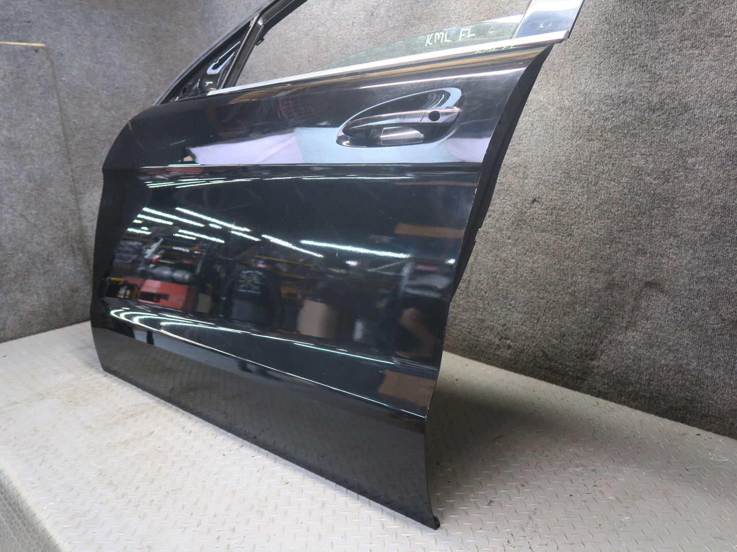 12-19 Mercedes W166 Ml-class Front Left Door Shell Panel w Glass Window OEM
