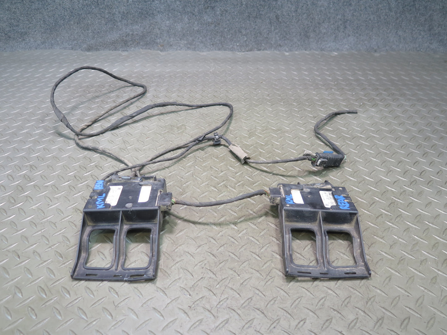 12-15 Mercedes W166 Ml-class Set of 2 Left & Right Blind Spot Sensor Module OEM
