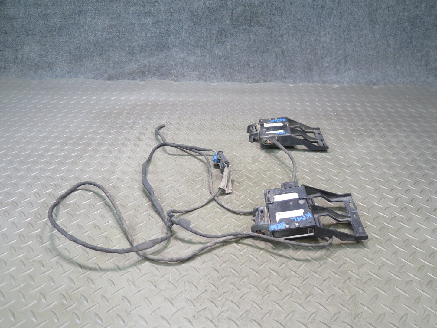 12-15 Mercedes W166 Ml-class Set of 2 Left & Right Blind Spot Sensor Module OEM