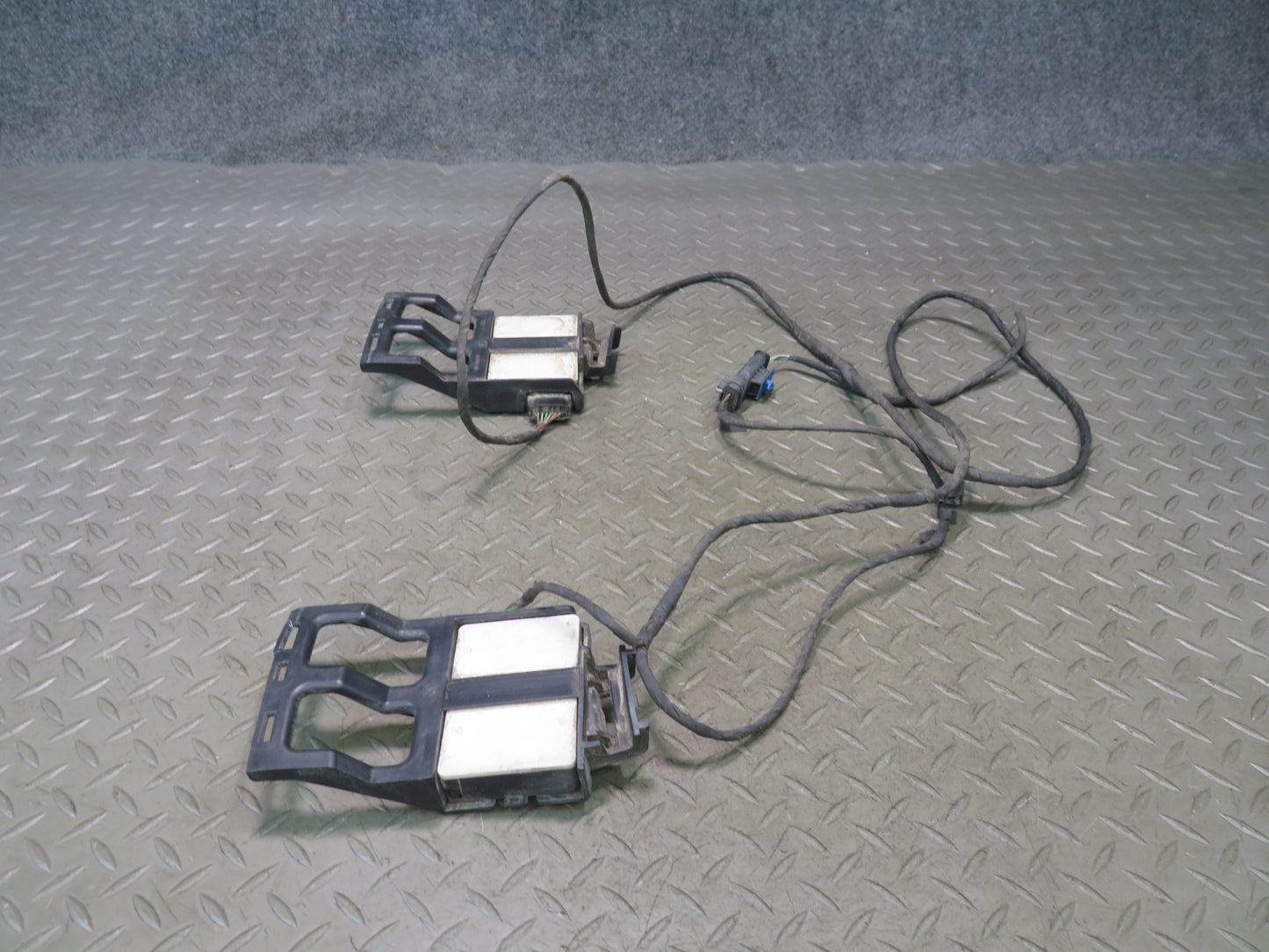 12-15 Mercedes W166 Ml-class Set of 2 Left & Right Blind Spot Sensor Module OEM