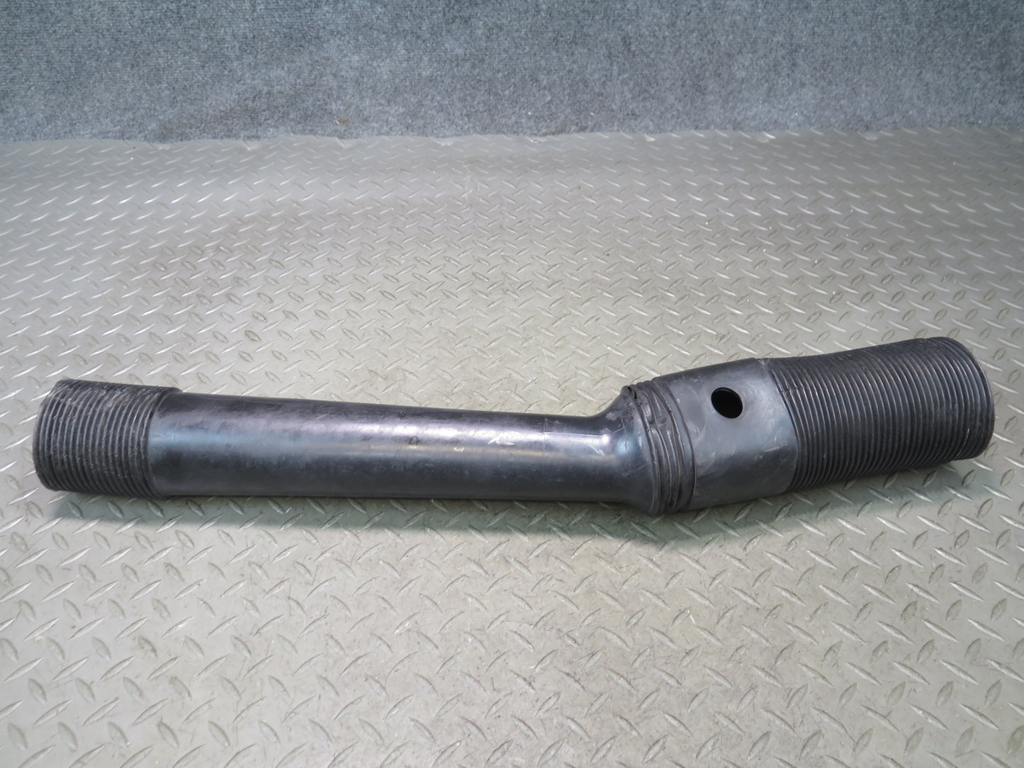 85-91 Porsche 928 S 5.0L Left & Right Air Intake Inlet Duct Hose Pipe Tube Set