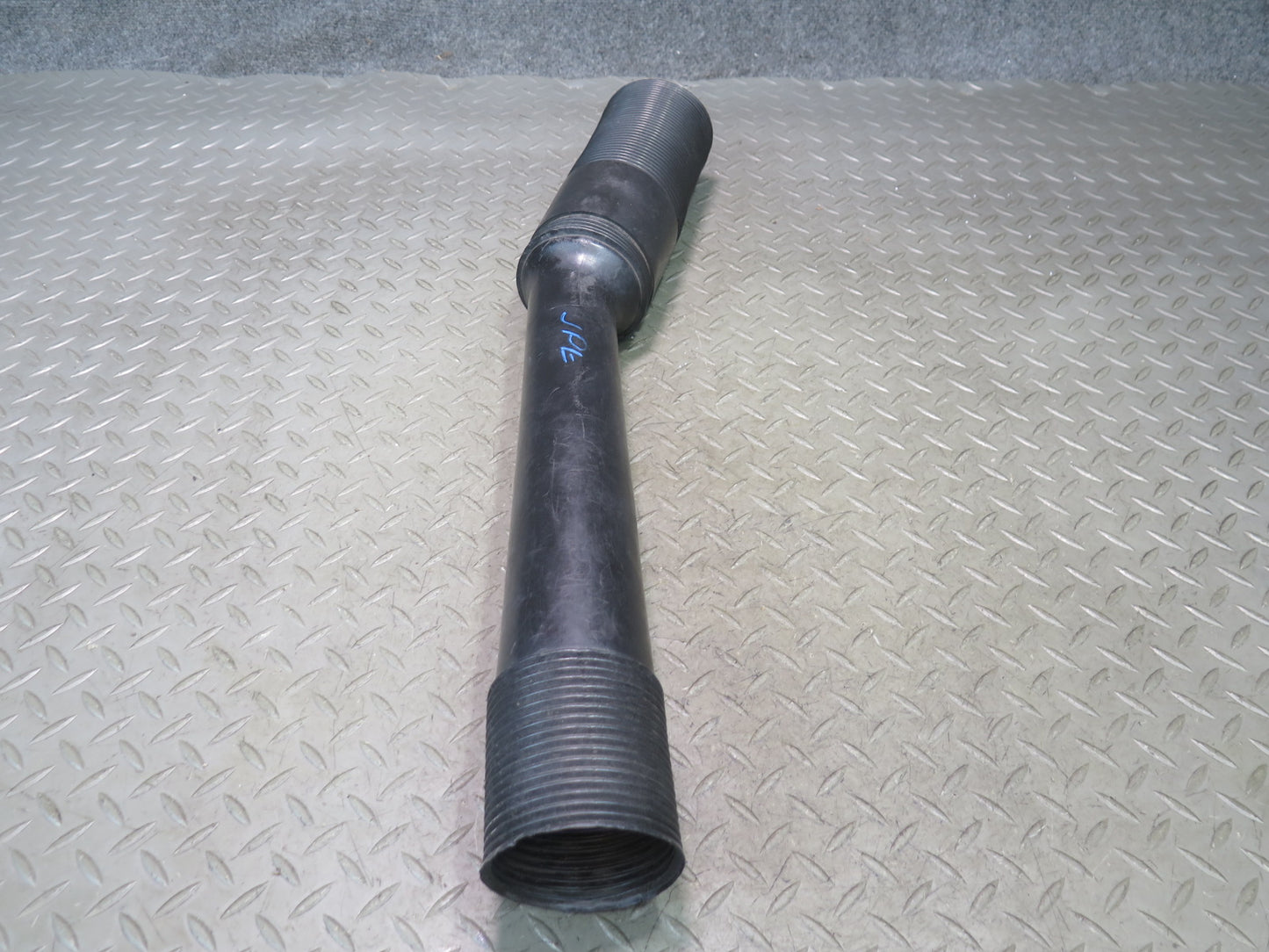 85-91 Porsche 928 S 5.0L Left & Right Air Intake Inlet Duct Hose Pipe Tube Set