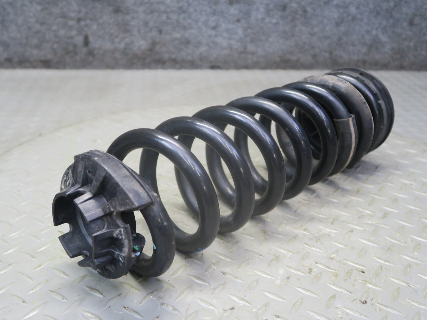 12-15 Mercedes W166 ML350 RWD Set of 2 Rear Left & Right Coil Spring OEM