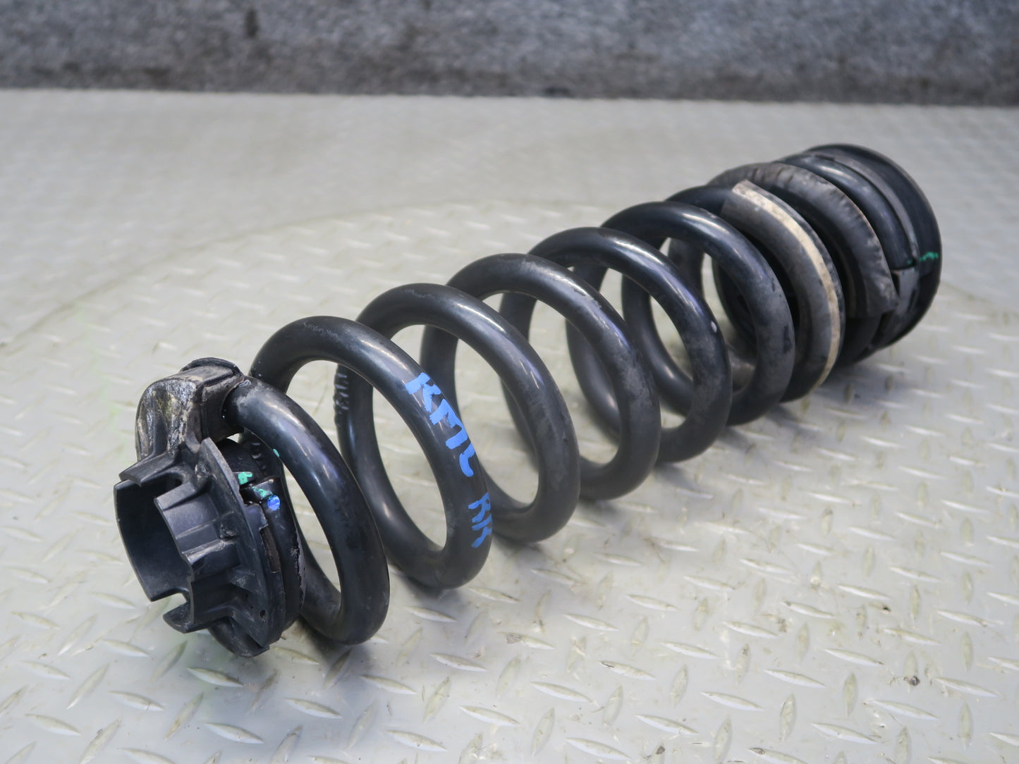 12-15 Mercedes W166 ML350 RWD Set of 2 Rear Left & Right Coil Spring OEM