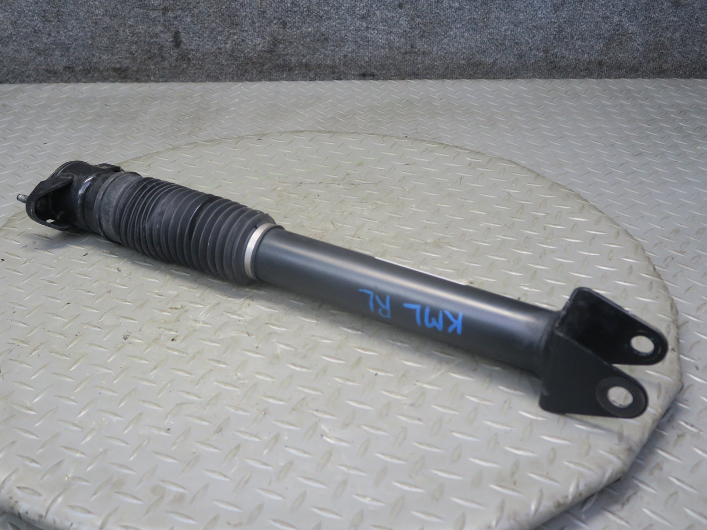 12-15 Mercedes W166 Ml-class RWD Rear Left Strut Shock Absorber 1663261500 OEM