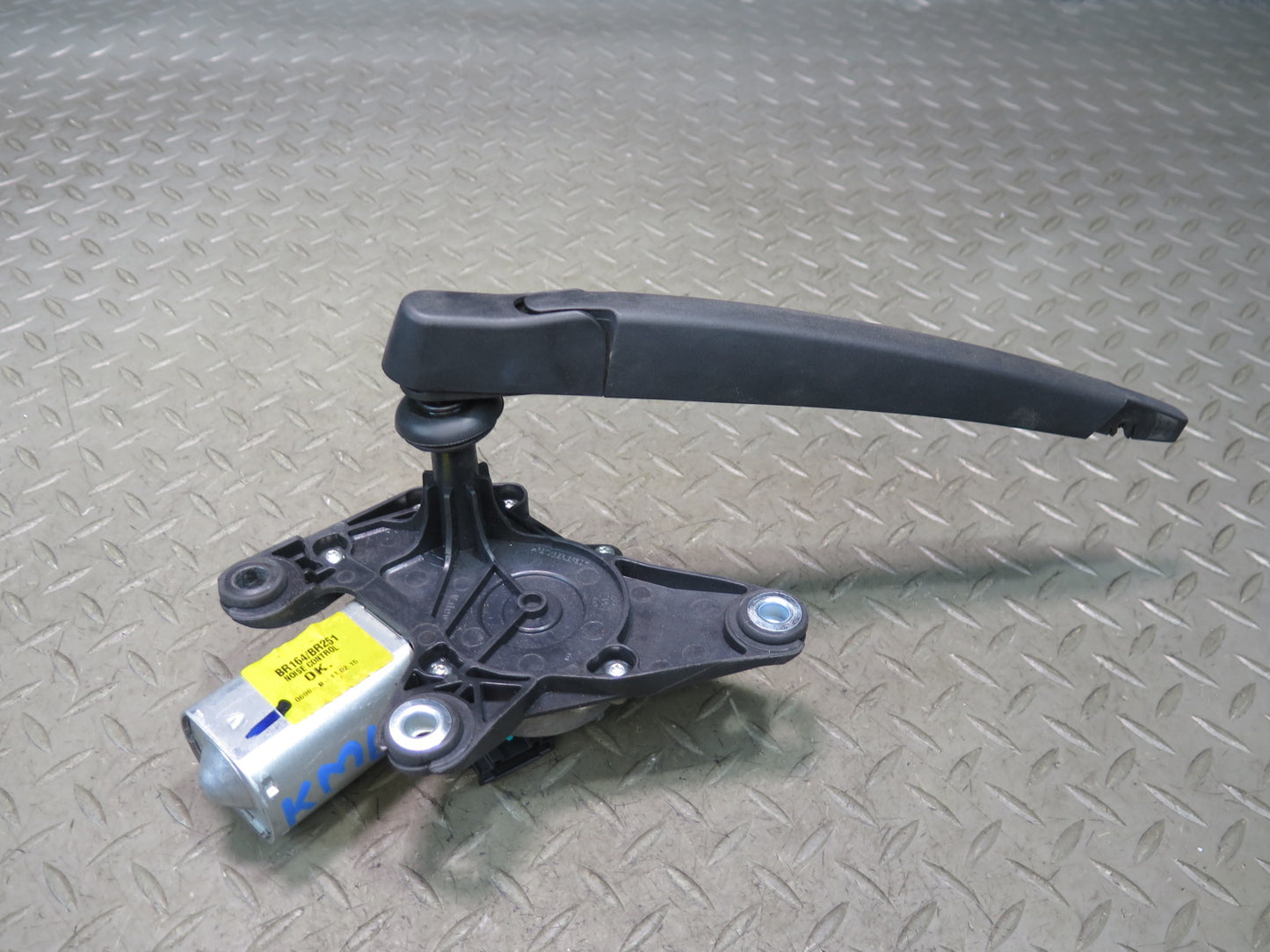 12-15 Mercedes W166 Ml-class Rear Tailgate Wiper Arm w Motor OEM