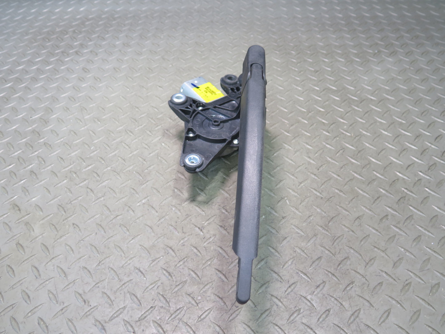 12-15 Mercedes W166 Ml-class Rear Tailgate Wiper Arm w Motor OEM