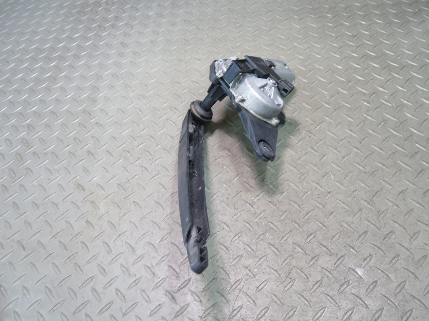 12-15 Mercedes W166 Ml-class Rear Tailgate Wiper Arm w Motor OEM