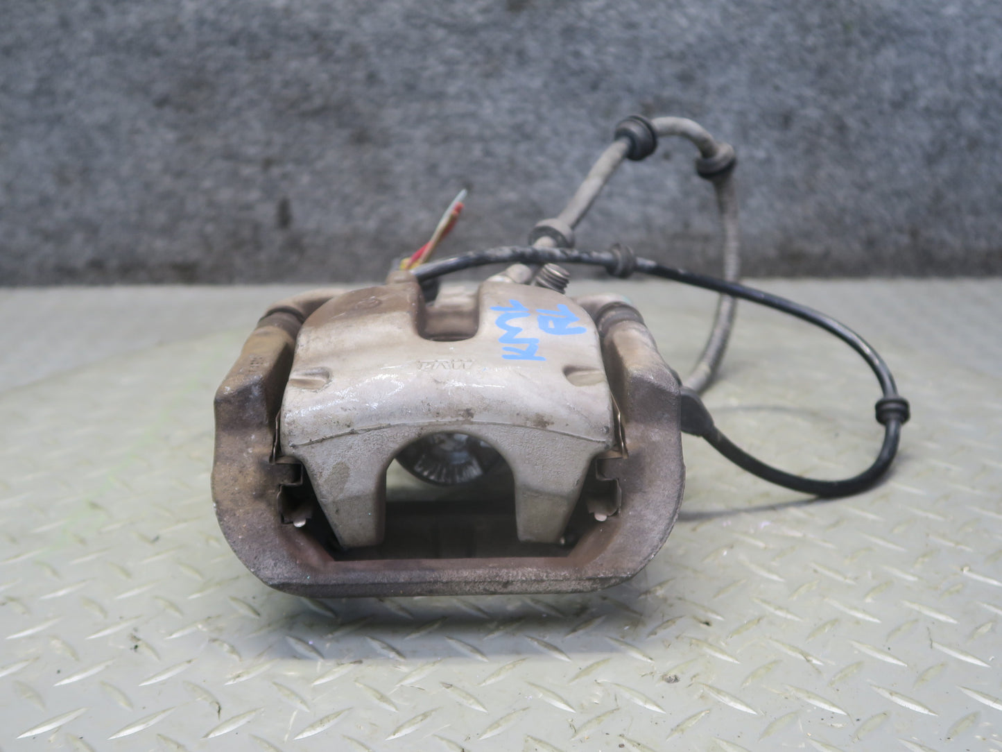 12-15 Mercedes W166 Ml-class RWD Set of 2 Rear Left & Right Brake Caliper OEM