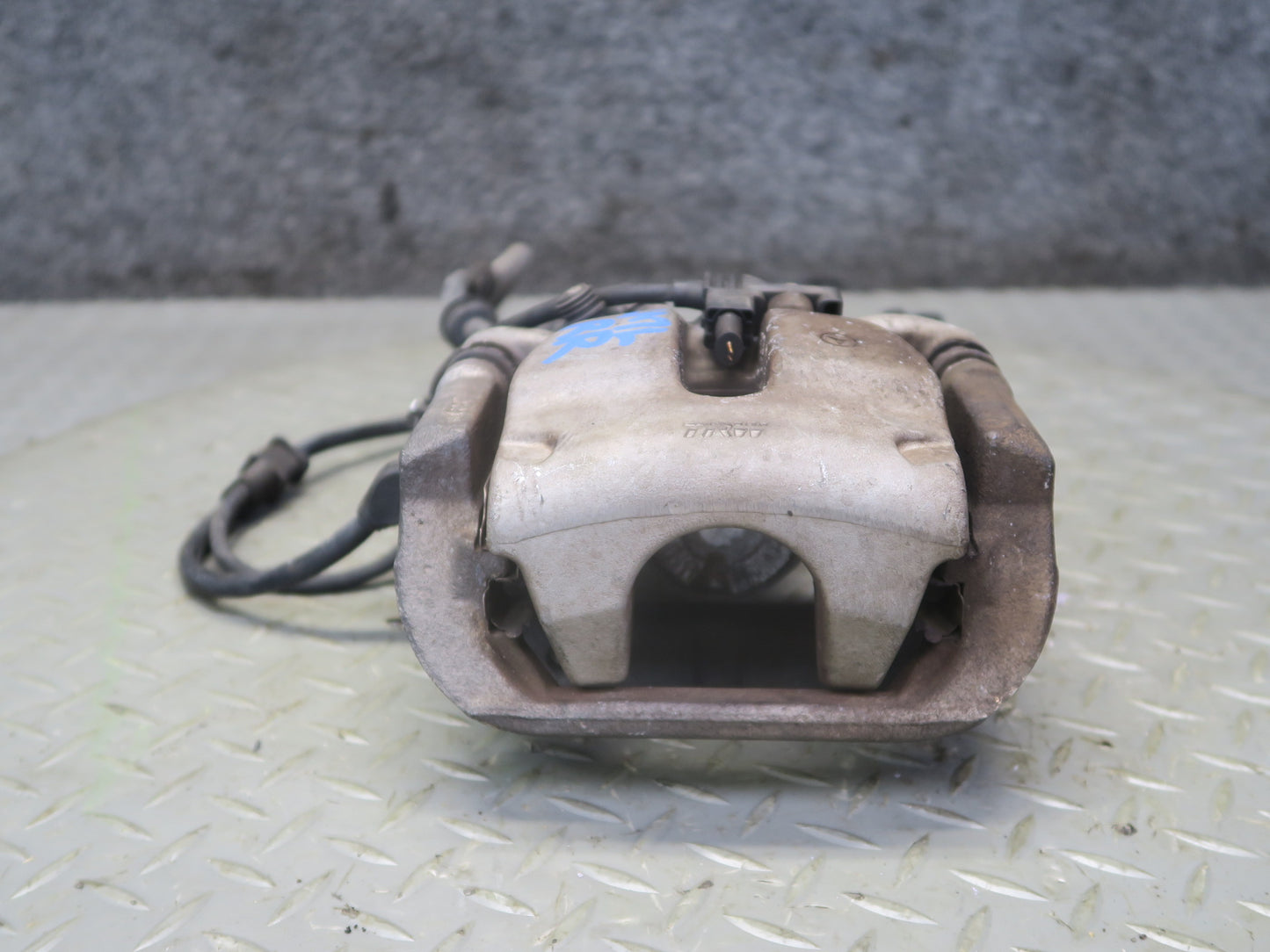 12-15 Mercedes W166 Ml-class RWD Set of 2 Rear Left & Right Brake Caliper OEM