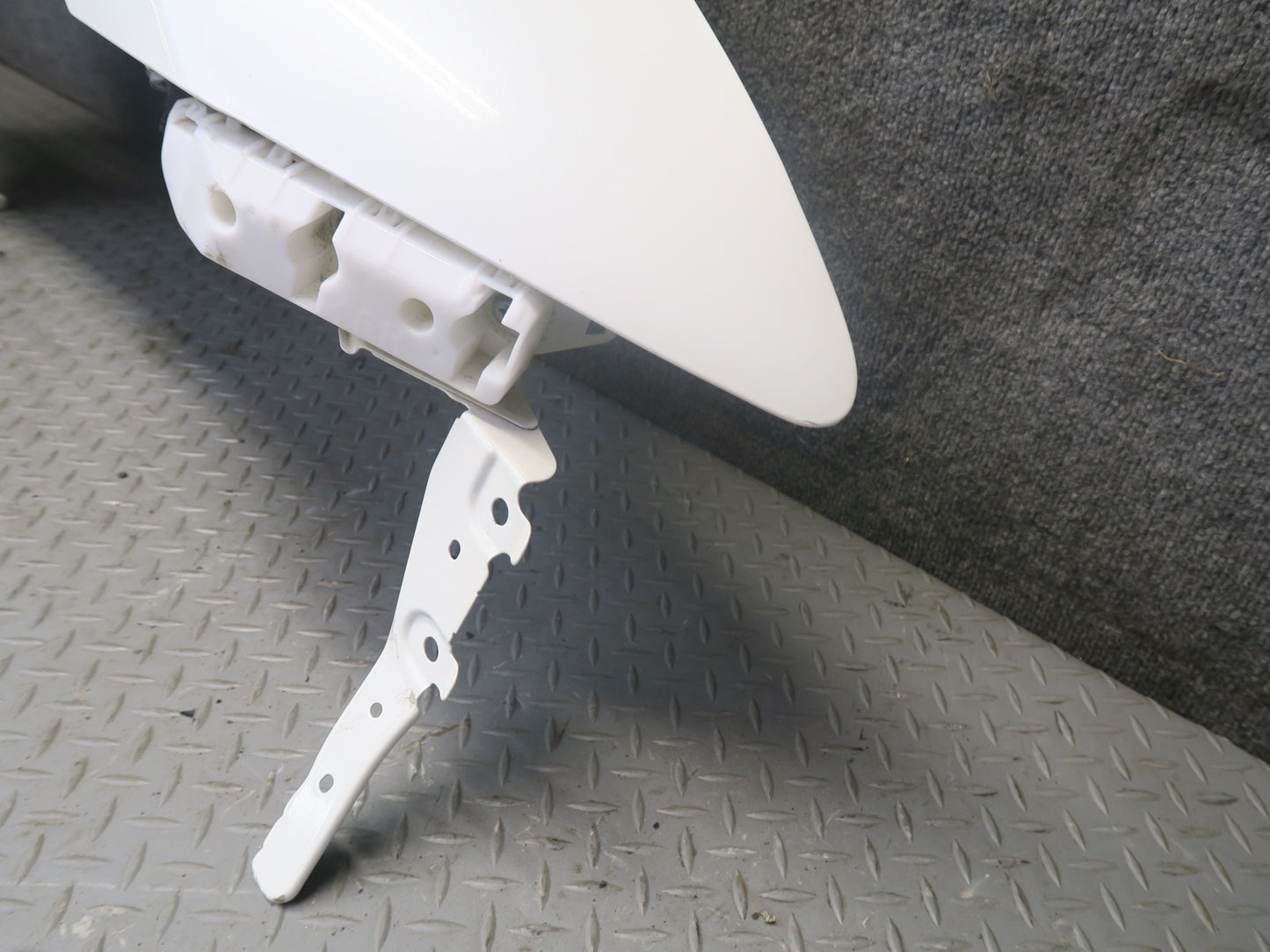09-20 Nissan Z34 370Z Coupe Front Right Fender Shell Panel Cover White OEM