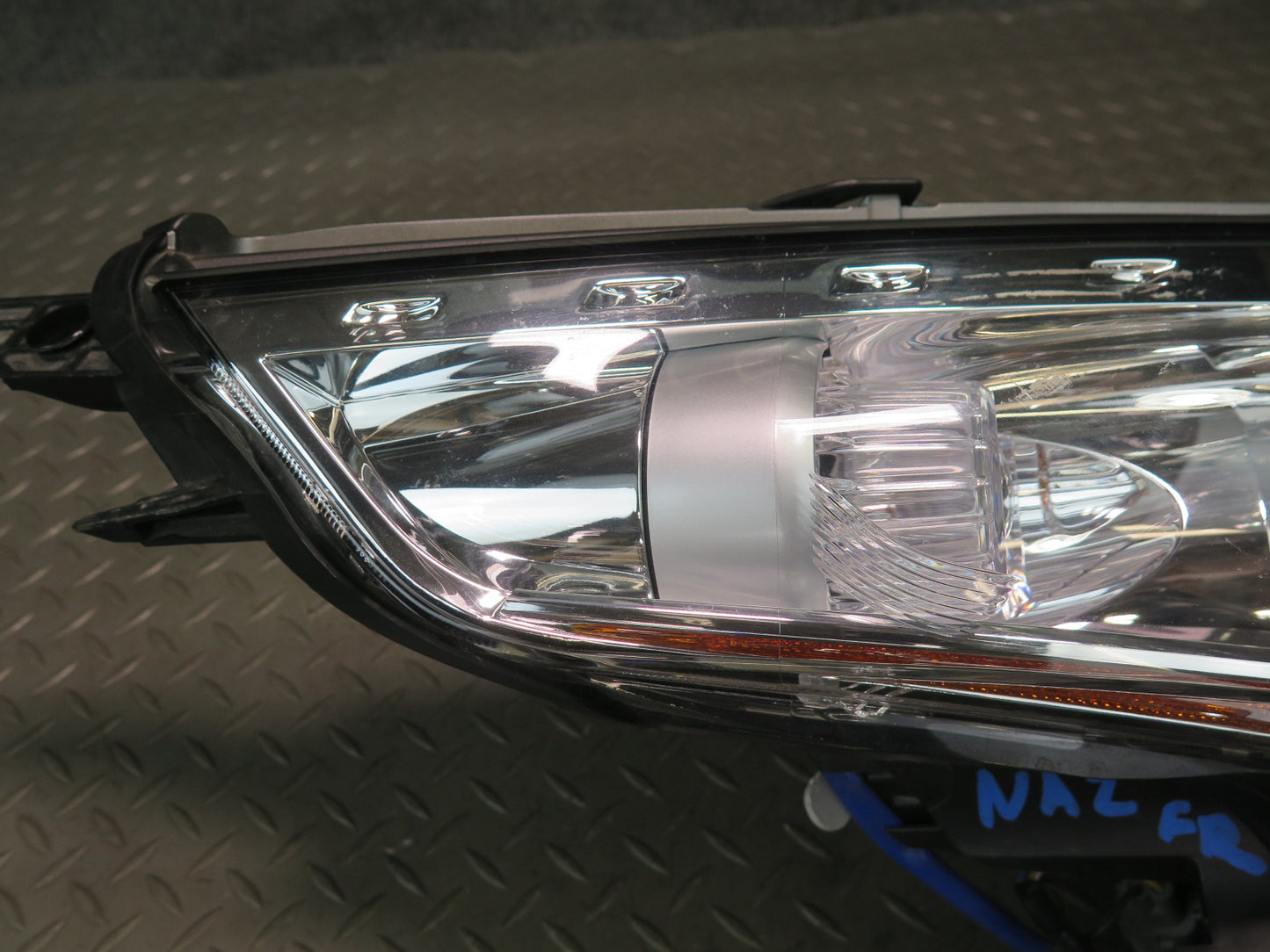09-17 Nissan Z34 370Z Front Right Passenger Side Xenon HID Headlight Lamp OEM